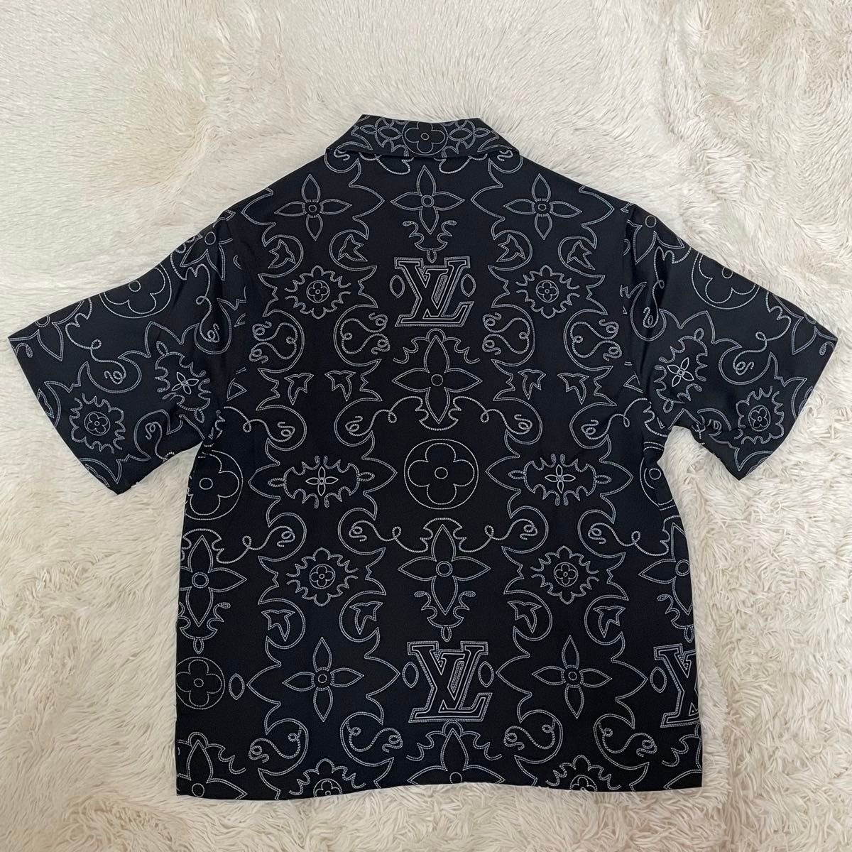極美品 ルイヴィトン モノグラム LV ショートスリーブシルクシャツ 黒