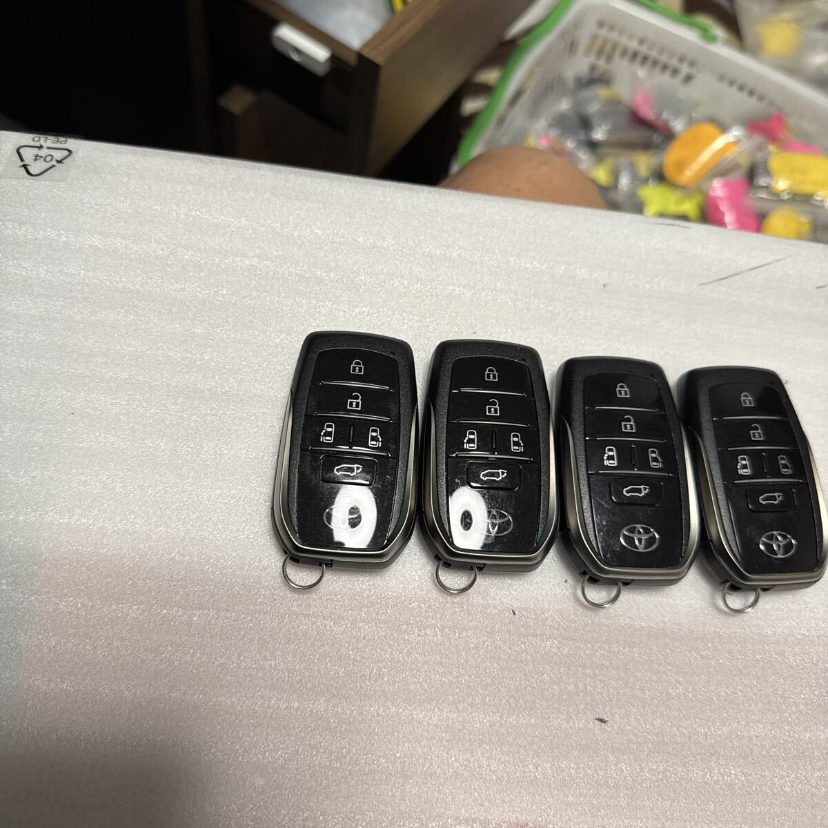 現行モデル 送料無料 トヨタ アルファード 純正スマートキー 新型