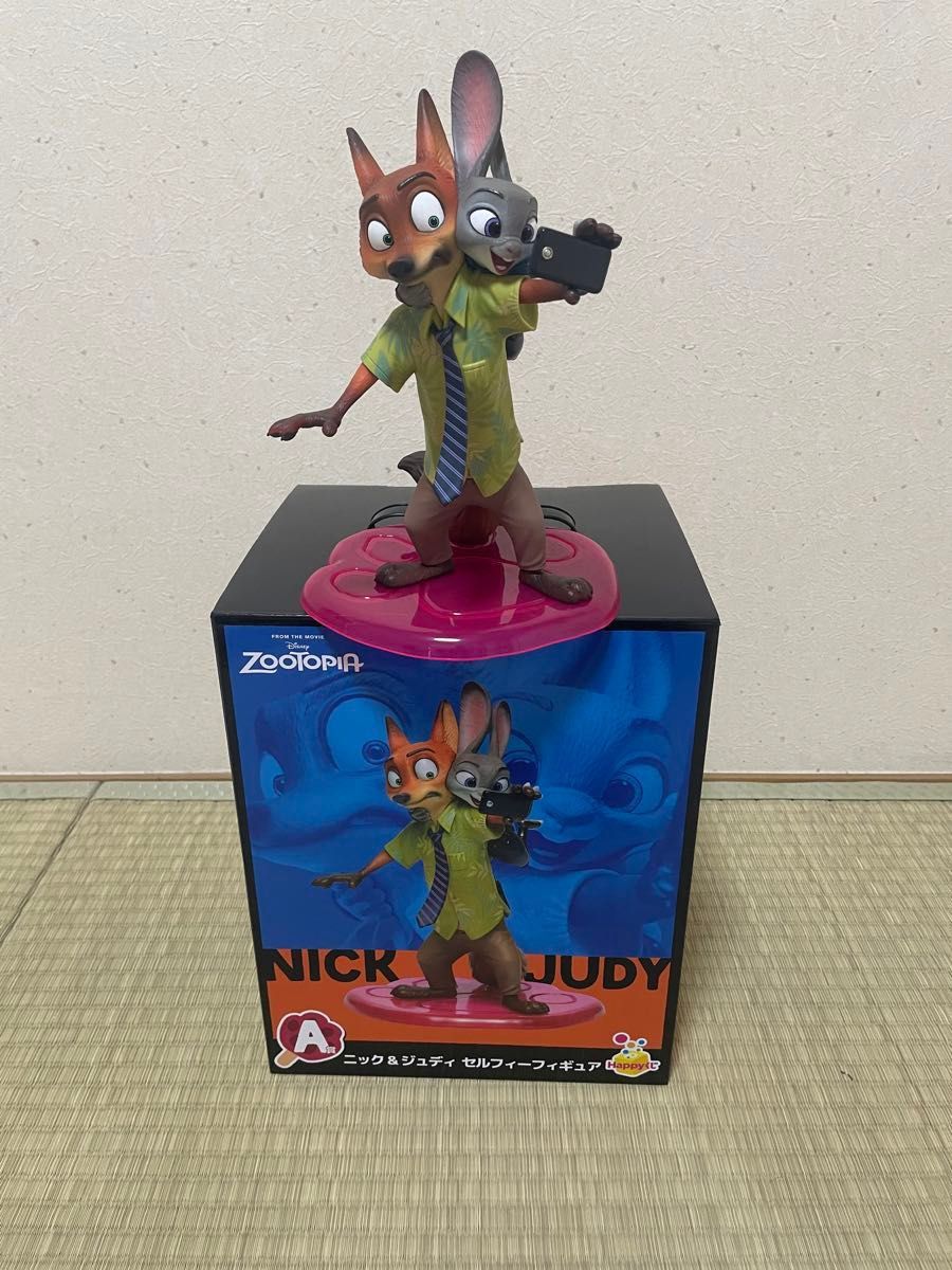 Happyくじ ズートピア A賞 ニック&ジュディ セルフィーフィギュア