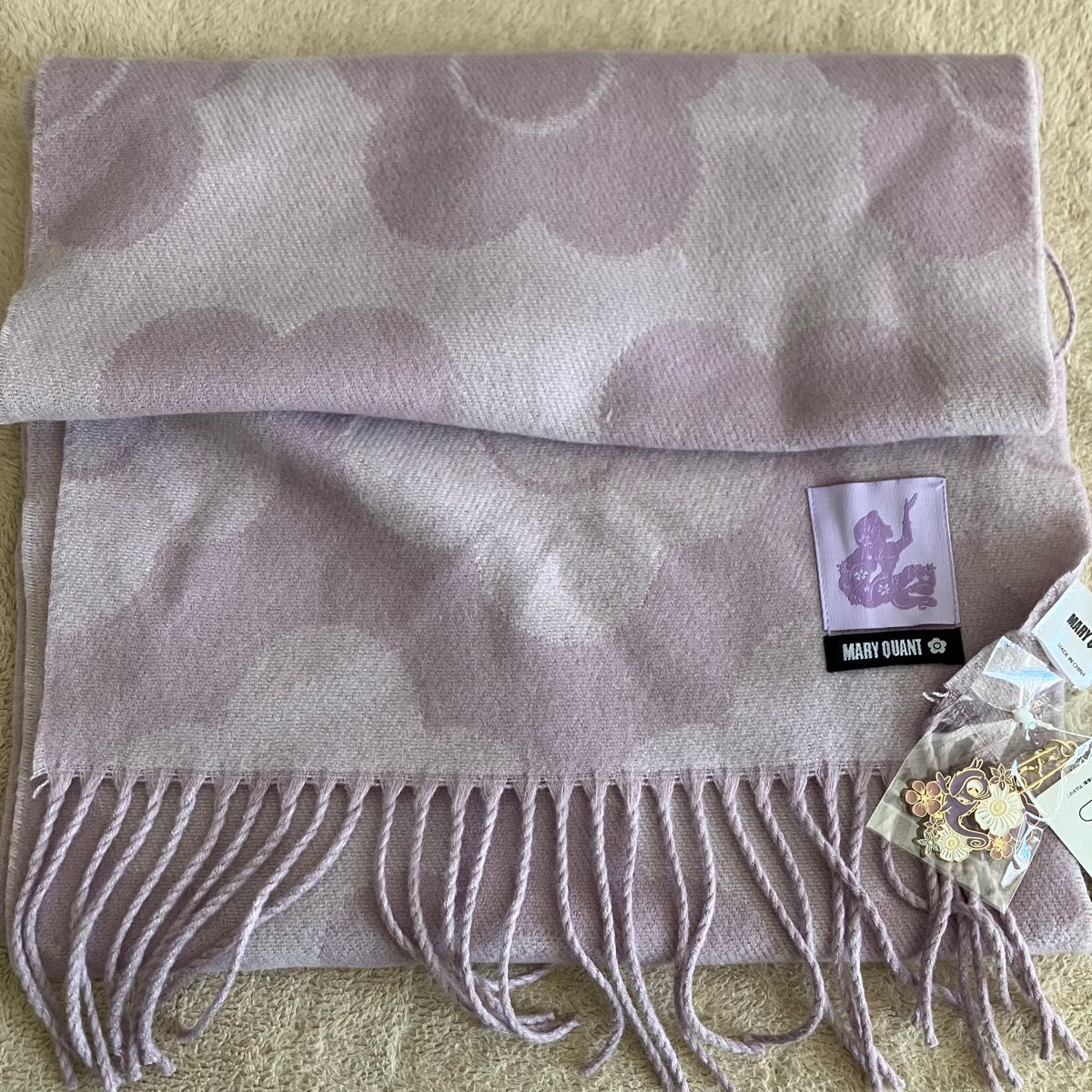 新品未使用タグ付き【MARY QUANT】ラプンツェル＆パスカル ストール