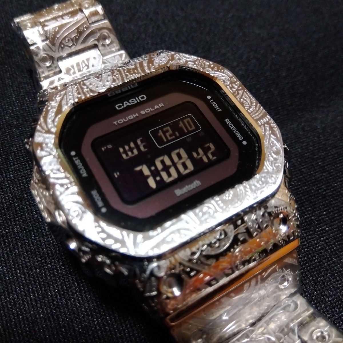 新品同様 G-SHOCK GW-B5600 フルメタル(新品) ペイズリー柄 箱 説明書