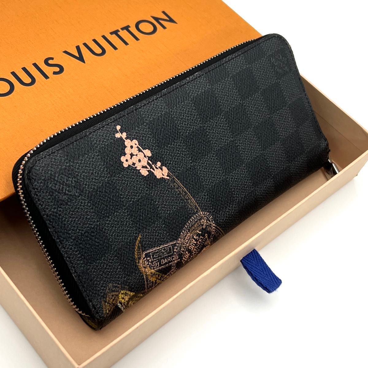 LOUIS VUITTON ルイヴィトン ダミエ グラフィット ジッピーウォレット