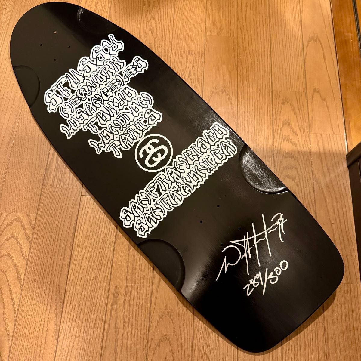STUSSY x BULLDOG SKATES 300枚限定 サイン ナンバリング入りワールド