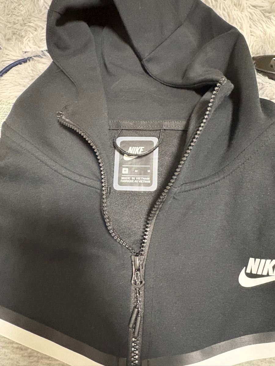 NIKE テックフリース 海外限定カラー ナイキ 黒白 セットアップ 廃盤 M