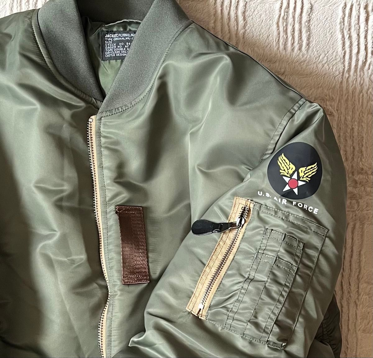 新品 MA-1 US AIR FORCEロゴ付きフライトジャケット オリーブグリーン