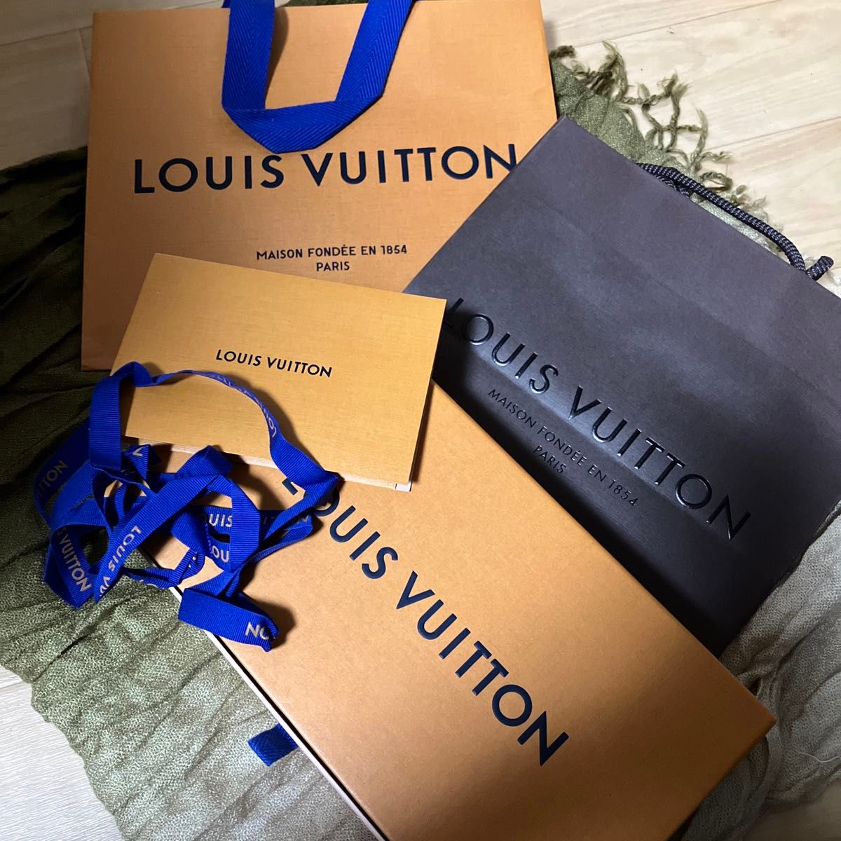 LOUIS VUITTON ルイヴィトン 空箱 ギフトボックス オレンジ｜Yahoo