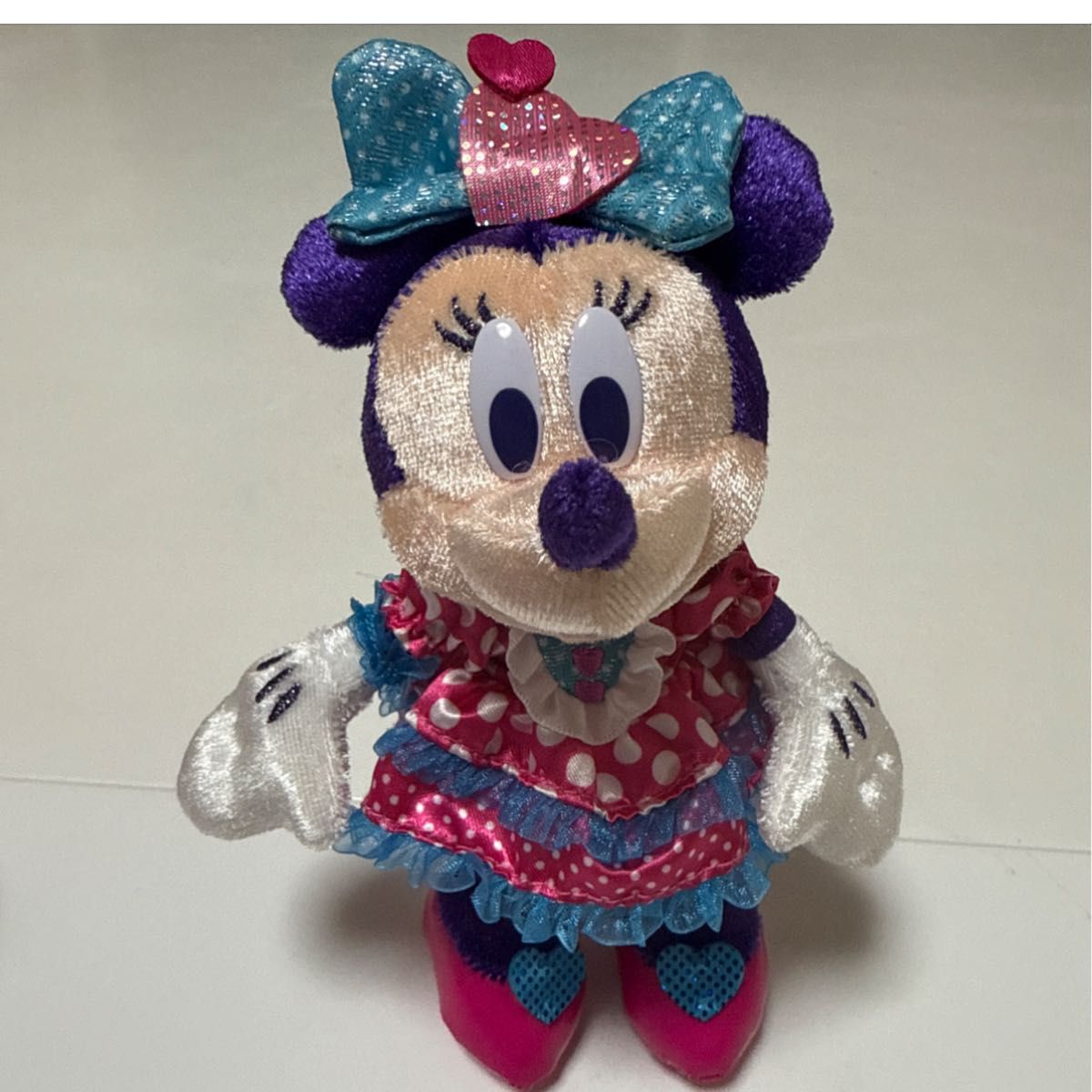 即発送 新品 ミニーのファンダーランド ぬいぐるみバッジ ぬいば