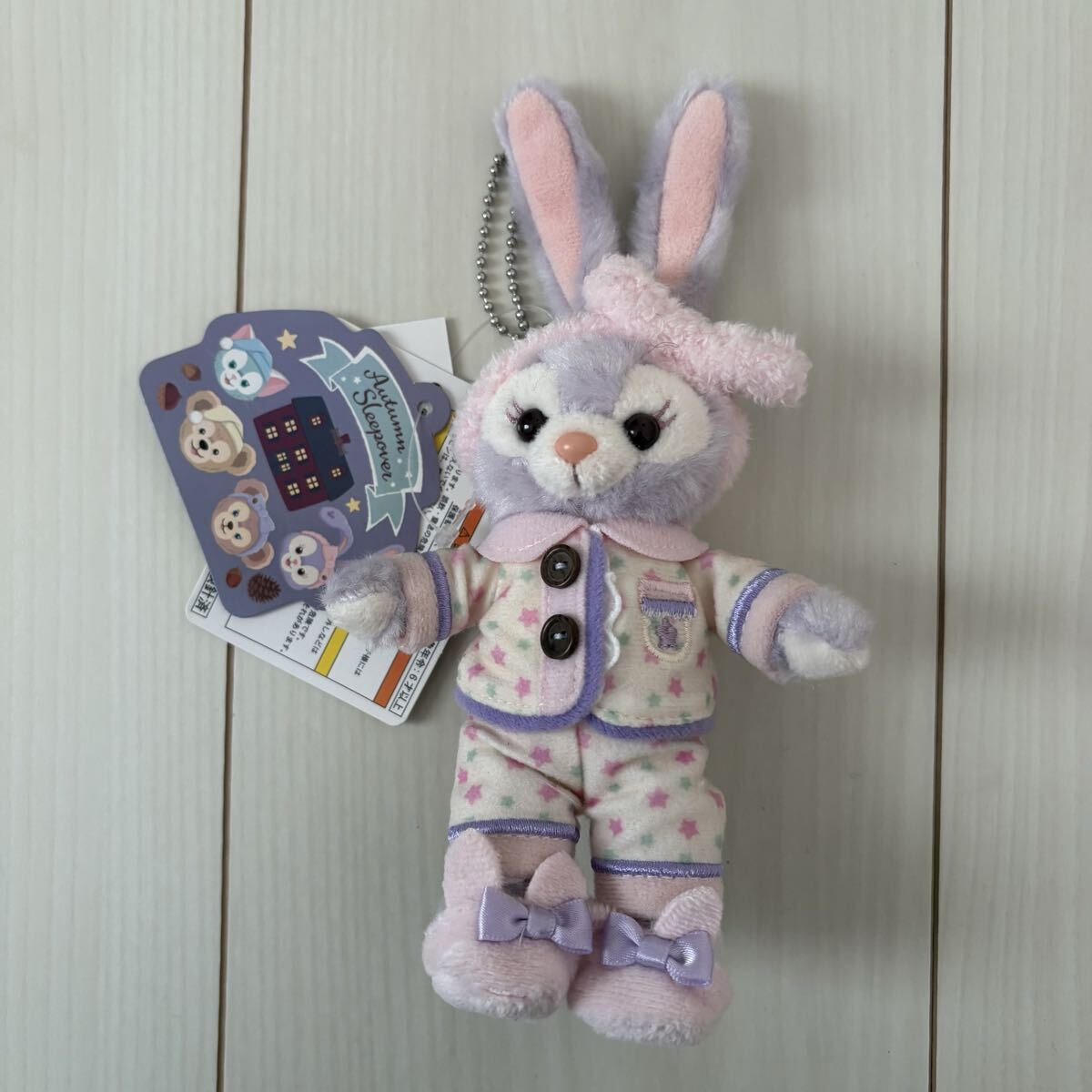 タグ付き美品 ディズニー ステラルー ぬいぐるみバッジ オータム