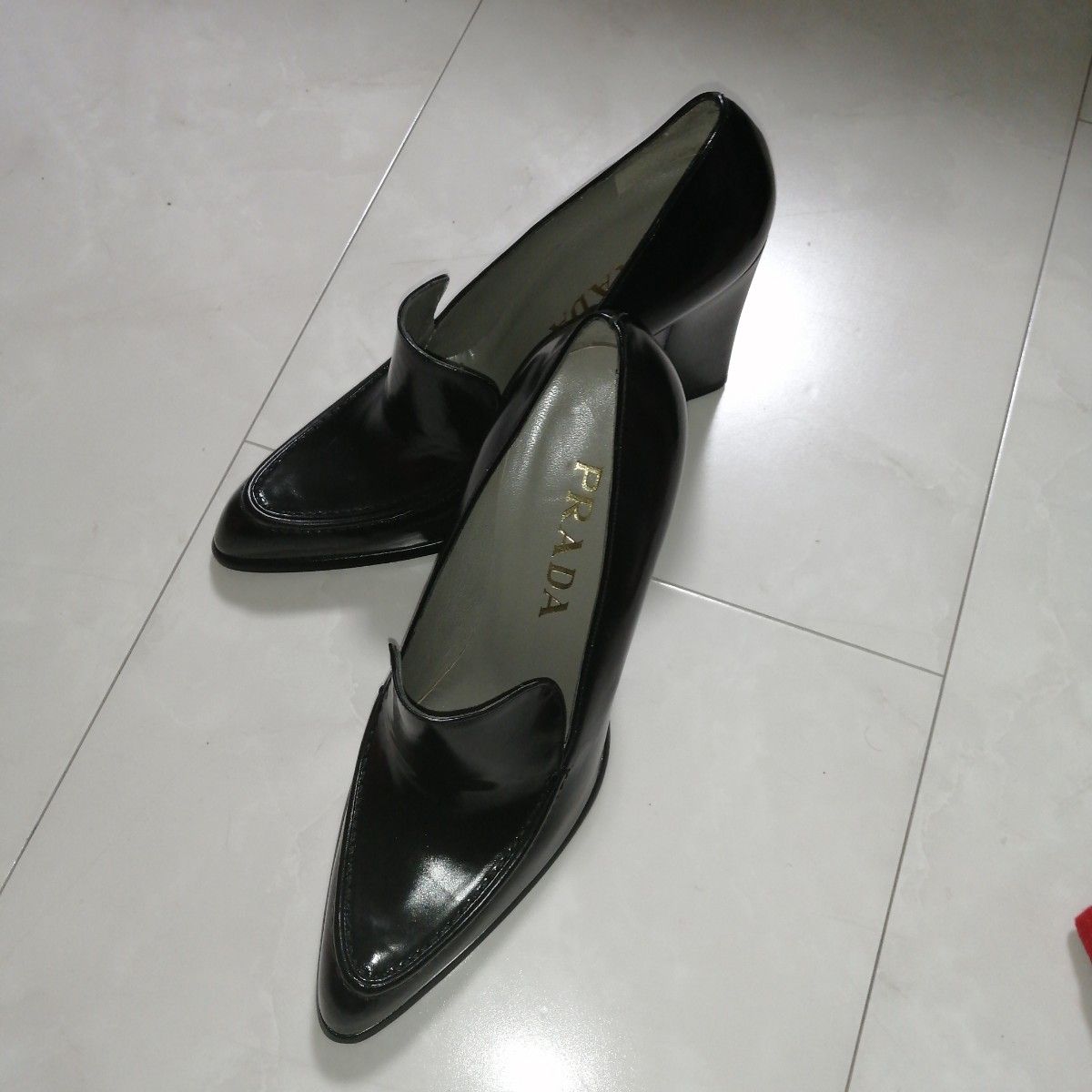 PRADA プラダ ポインテッドトゥ パンプス ブラック｜Yahoo!フリマ（旧