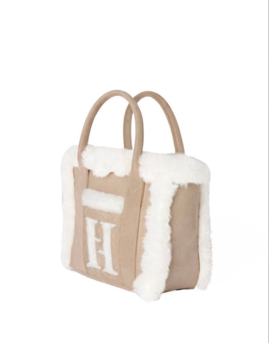 新品】herlipto Cozy Winter Tote Bag ecru 人気完売品｜Yahoo!フリマ