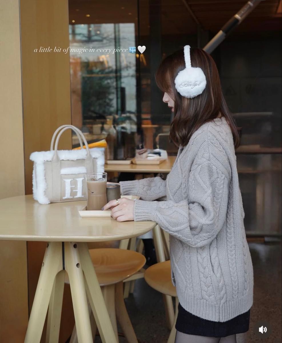新品】herlipto Cozy Winter Tote Bag ecru 人気完売品｜Yahoo!フリマ