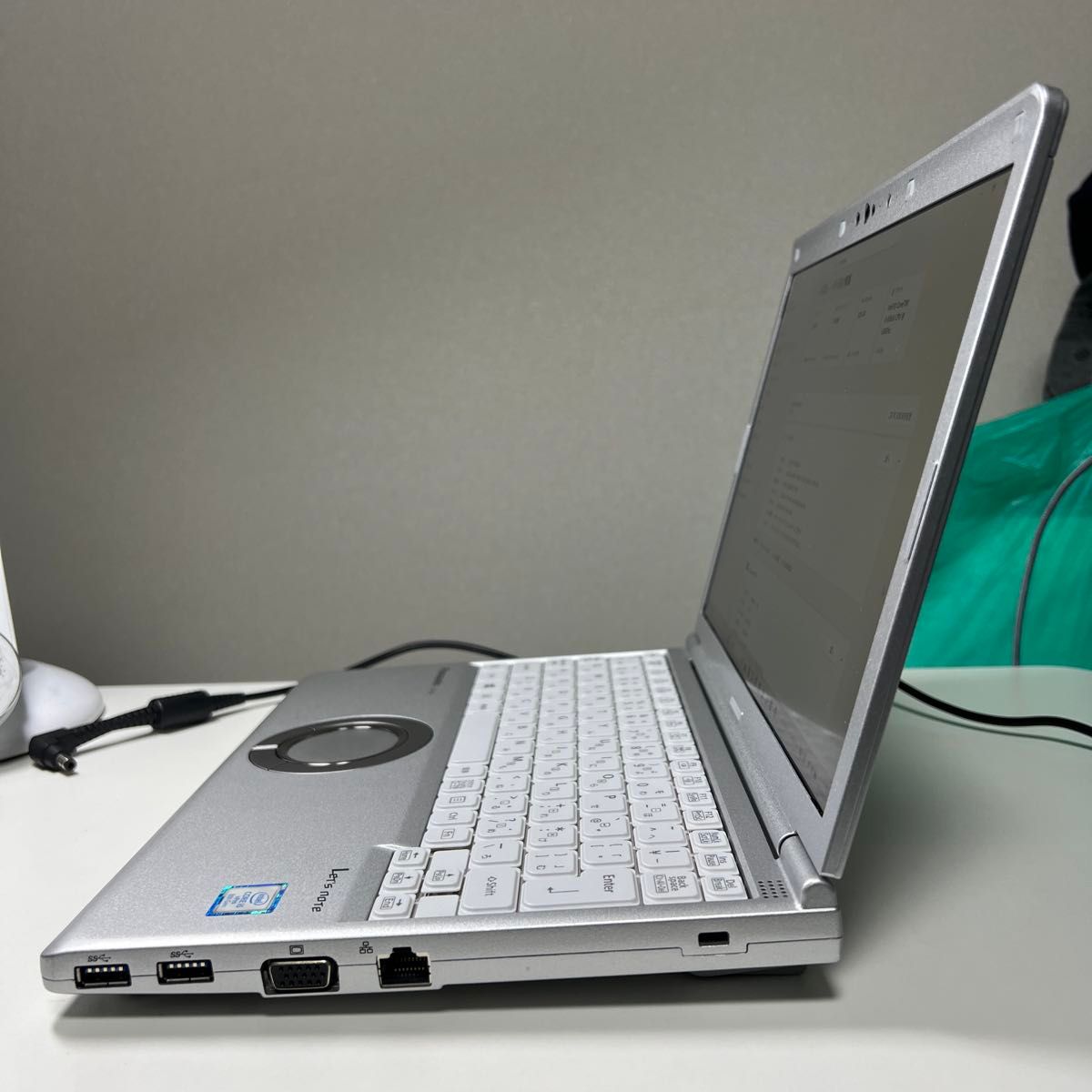 美品]Let's note CF-SV8 第8世代i5/SSD256GB/8G/LTE/Windows11適合