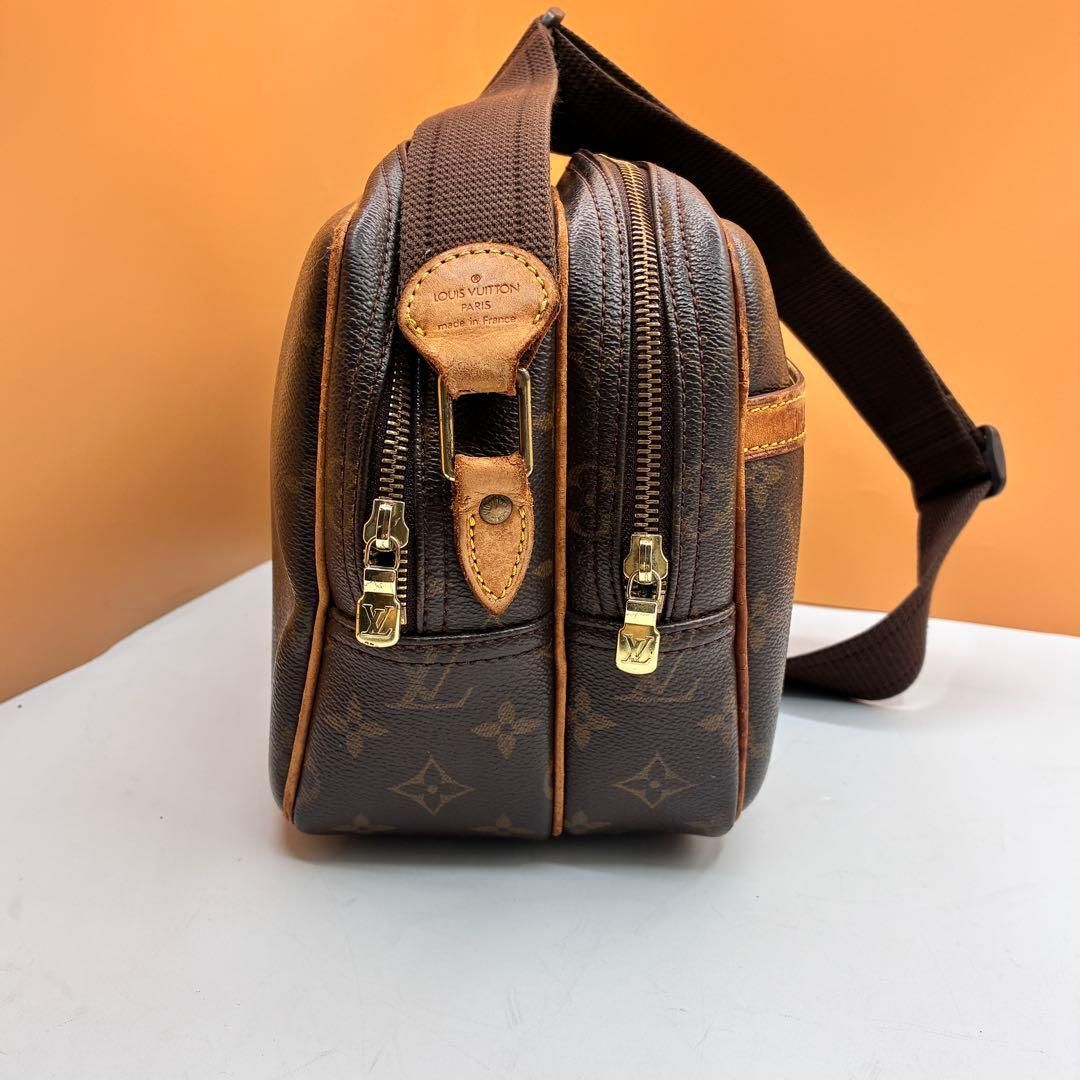 美品】 LOUIS VUITTON ルイヴィトン モノグラム リポーターPM