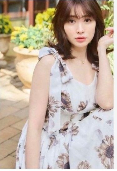 Herlipto Sunflower printed Midi Dress Mサイズ 美品｜Yahoo!フリマ