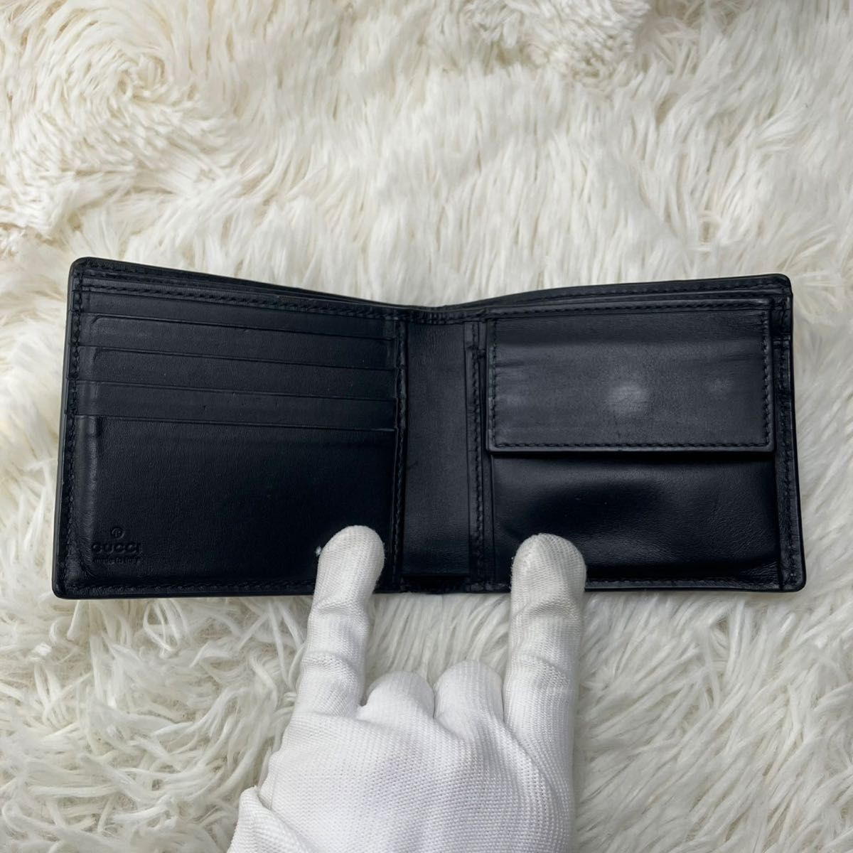 極美品 GUCCI 財布 二つ折り ブラック GGスプリーム スネーク 黒