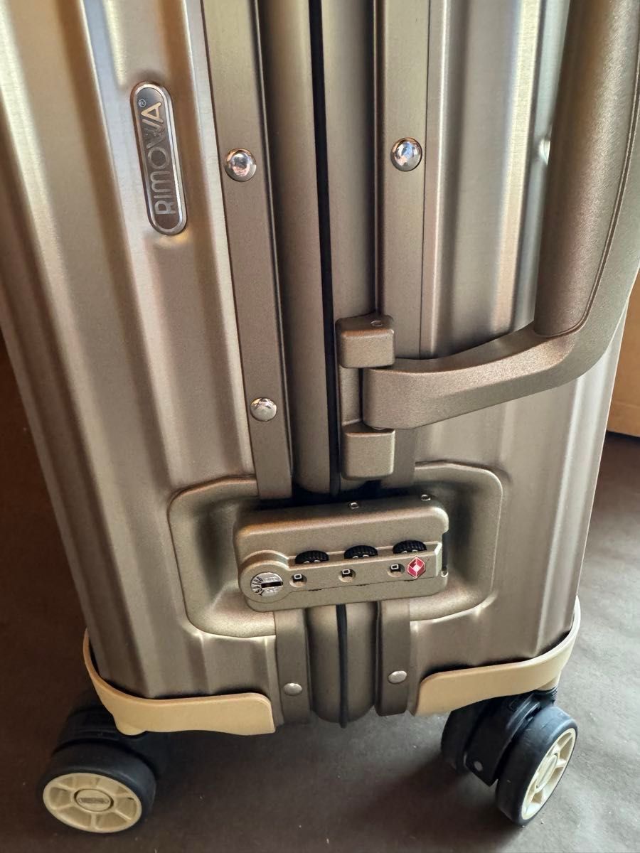 リモワ RIMOWA ゴールド トパーズ スーツケース 32L ドイツ製 旧ロゴ