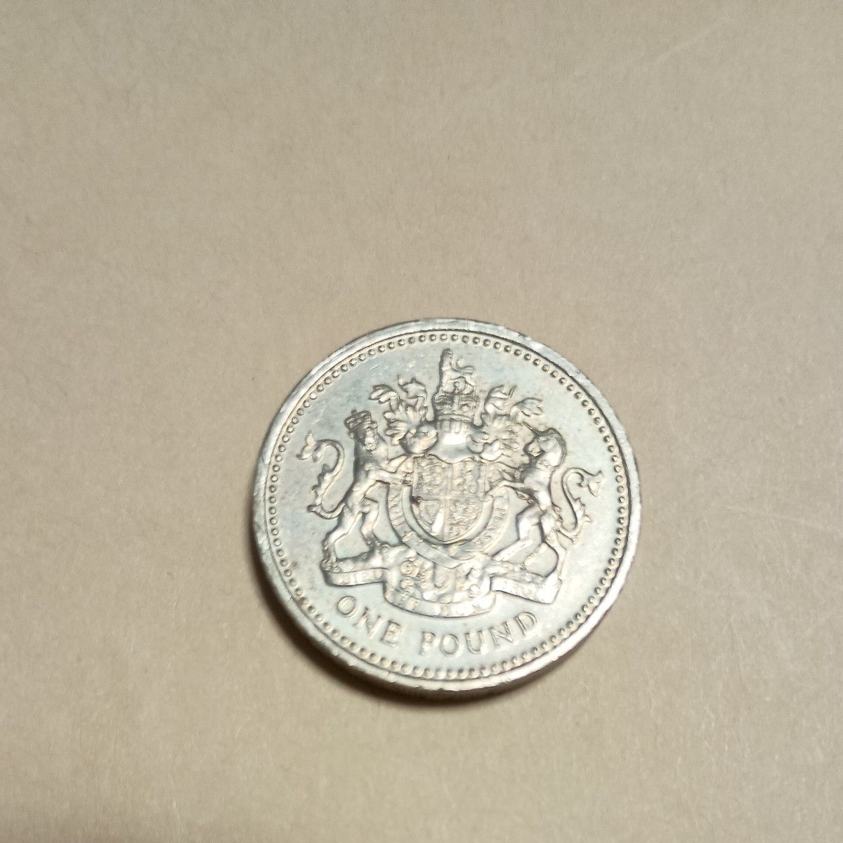 イギリス エリザベス2世 1983年 1ポンド硬貨｜Yahoo!フリマ（旧PayPay