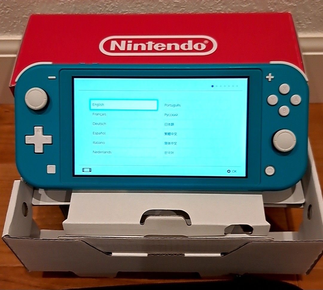 Nintendo Switch Lite ターコイズ 本体 充電器 箱付き ケース付き