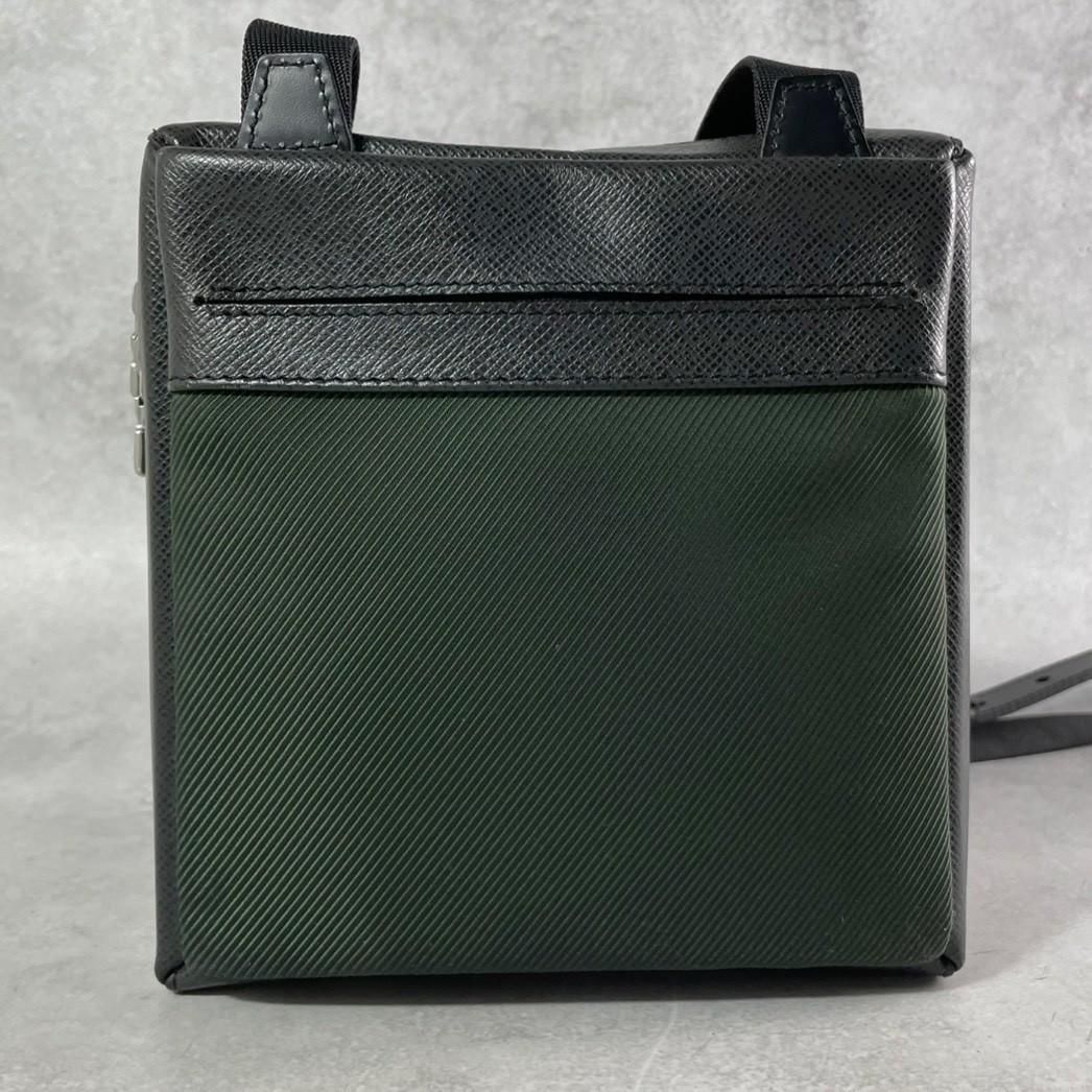 極上美品 LOUIS VUITTON ルイヴィトン タイガ サヤン ショルダーバッグ