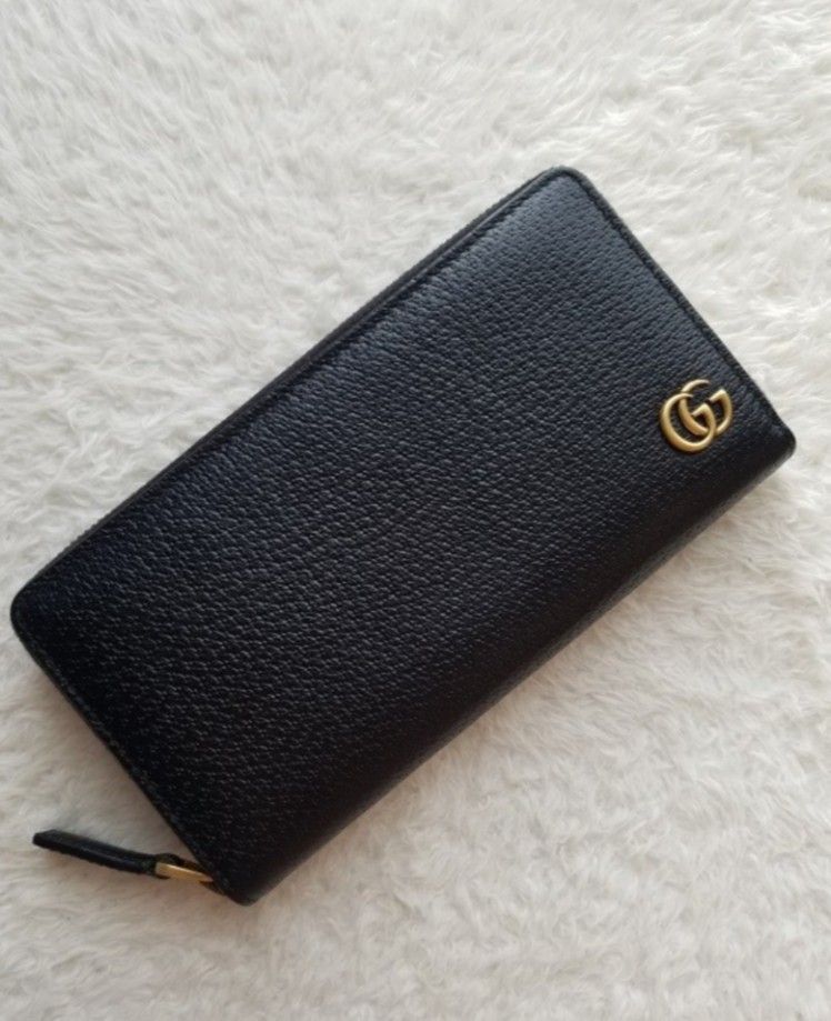 GUCCI グッチ 長財布 ラウンドファスナー 黒 マーモント金具 レザー 本