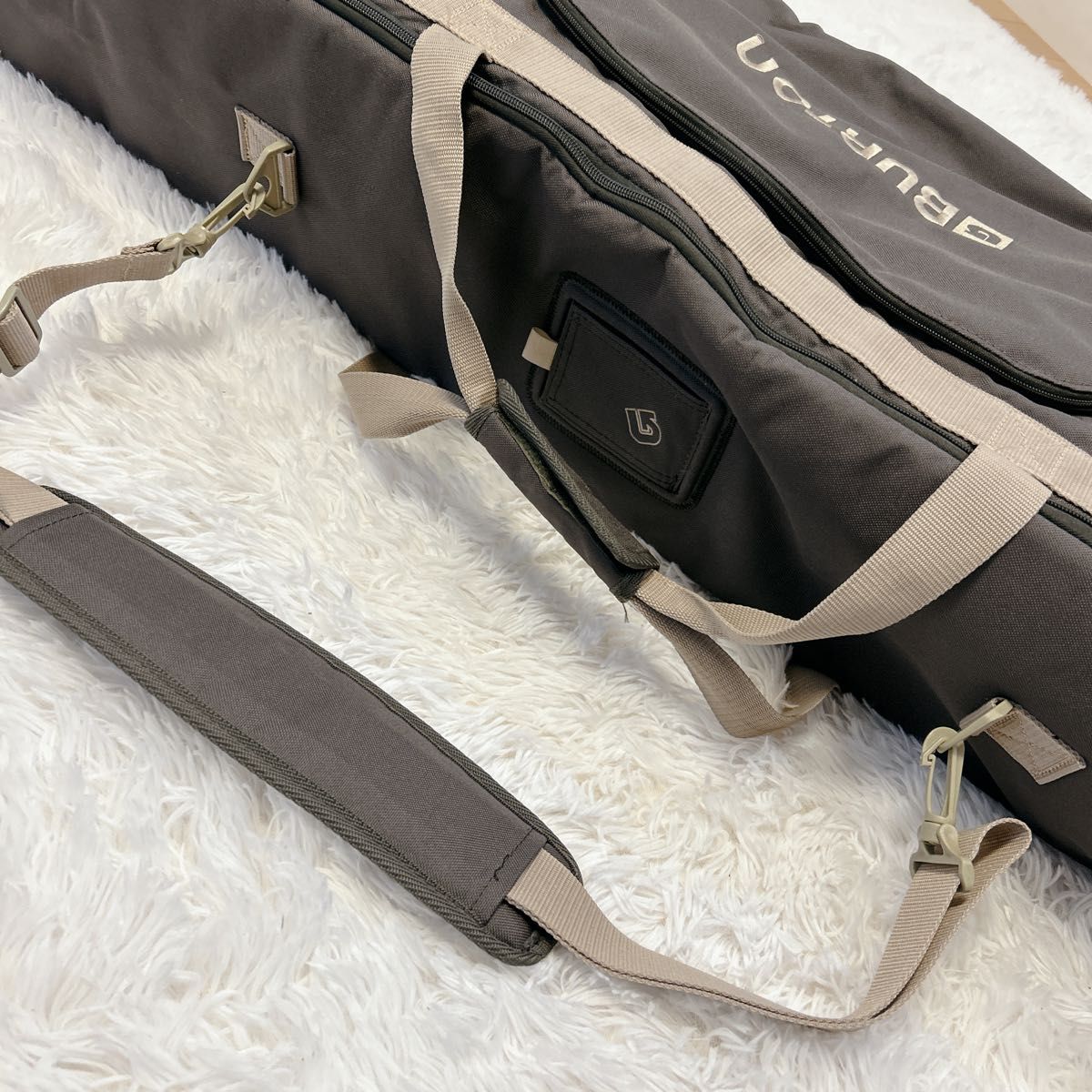 BURTON キャスター付き スノーボードバッグ 156cm バッグ ケース 肩