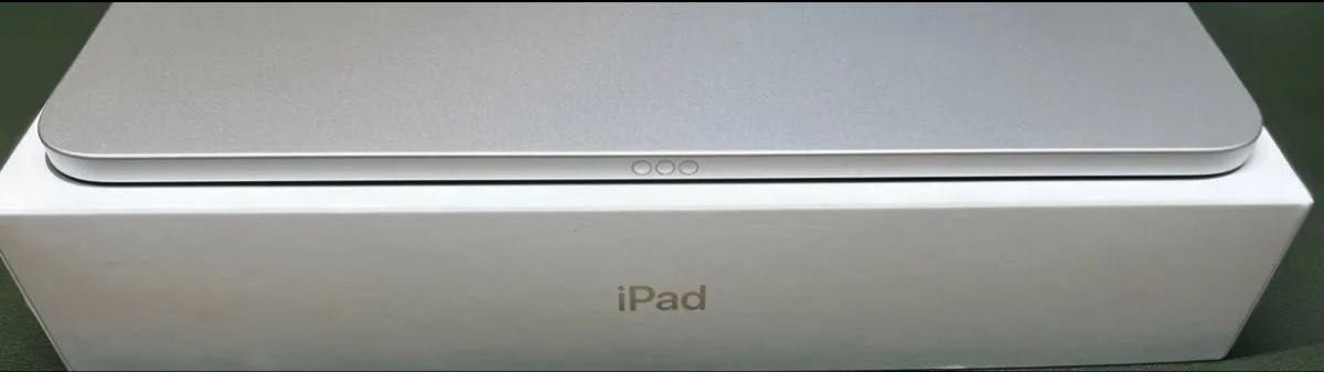 極美品】iPad A16 第11世代 128GB シルバー Wi-Fi BT100% 保証付 発送3