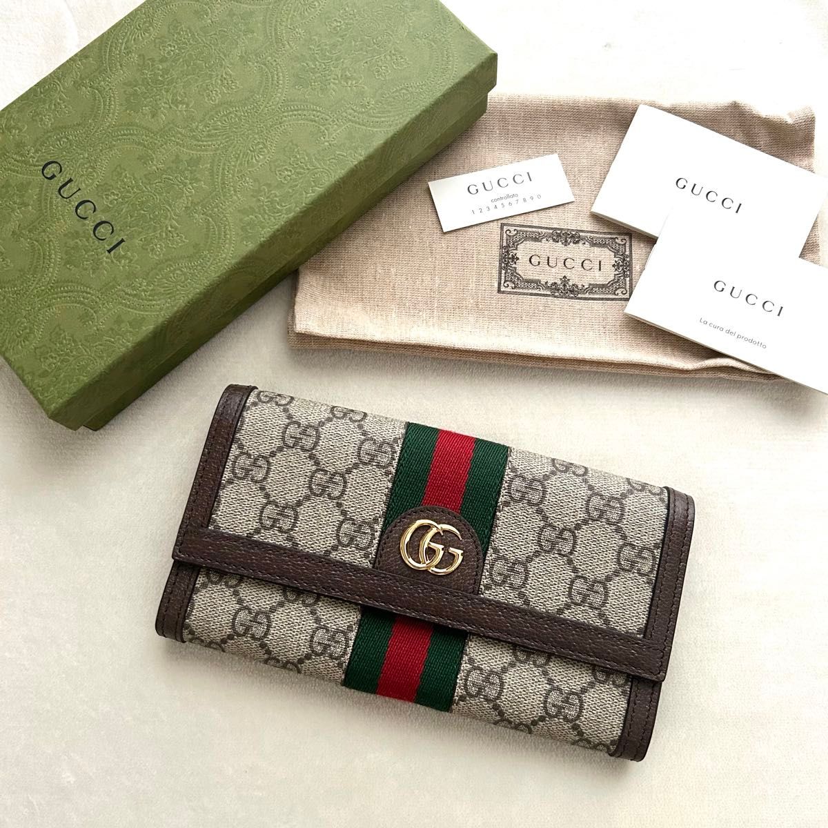 極美品 GUCCI グッチ 長財布 二つ折り財布 GGスプリーム｜Yahoo!フリマ