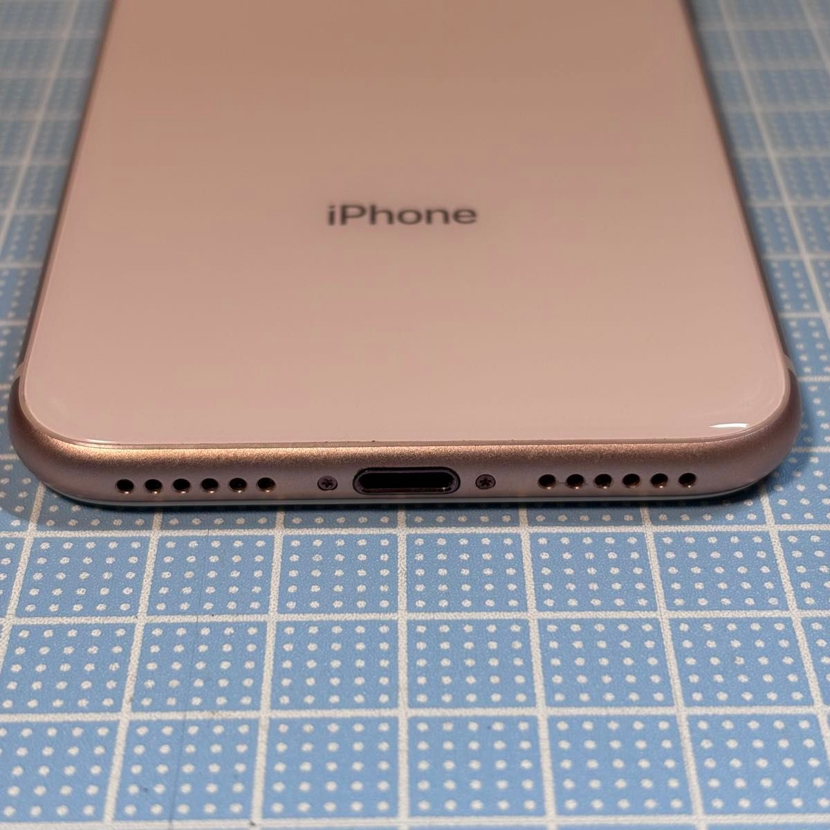 iPhone 8 64GB ゴールド A1906 ロックOFF｜Yahoo!フリマ（旧PayPayフリマ）