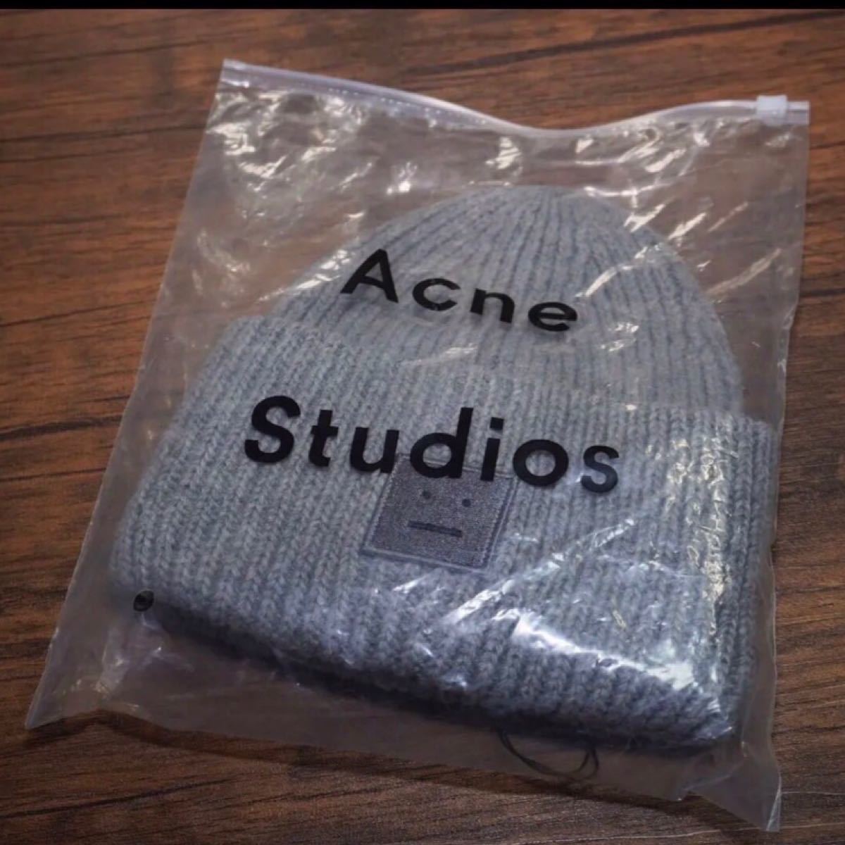 acne studios ニット帽 新品 グレー アクネ ビーニー メンズレディース