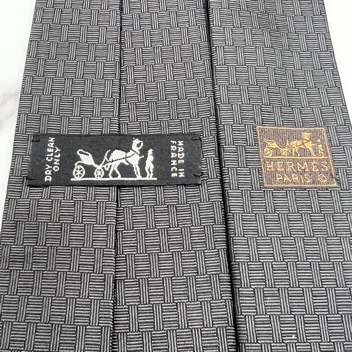 未使用 ネクタイ シルク100% HERMES エルメス ファソネH H柄 H織 刺繍