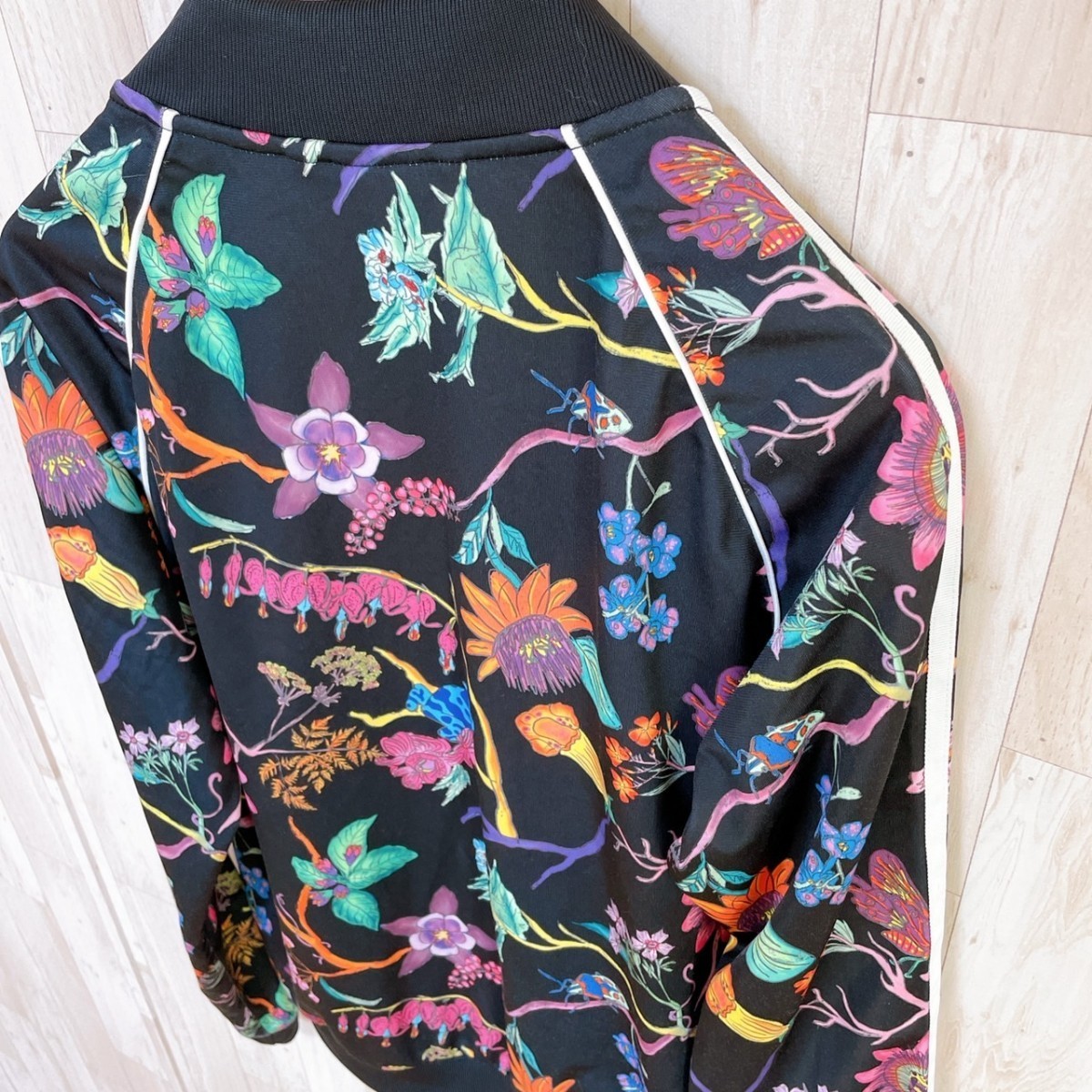人気サイズ】adidas アディダス ボタニカル 花柄ジャージ OT XL｜Yahoo