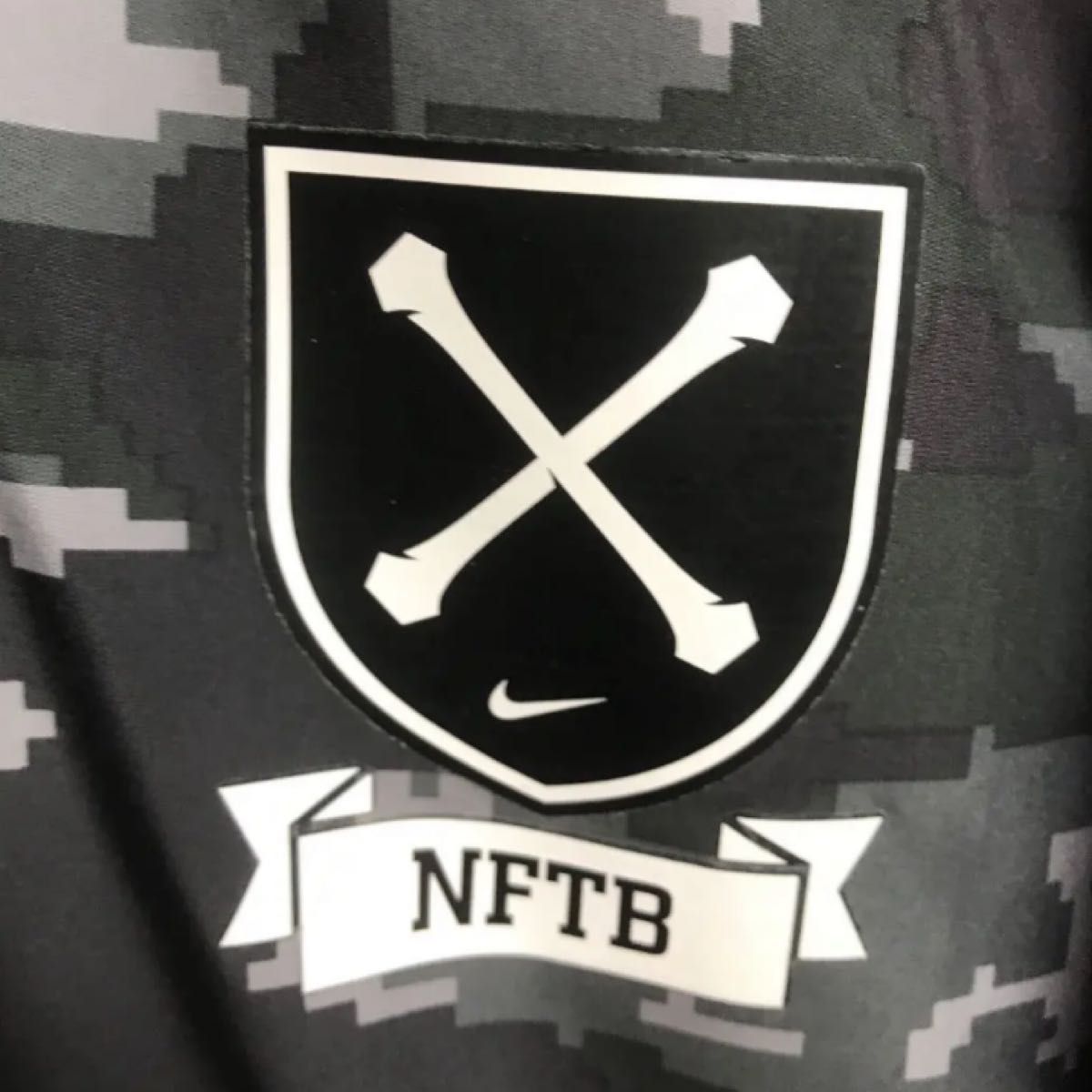 ナイキ NFTB 迷彩 カモフラ ベンチコート｜Yahoo!フリマ（旧PayPayフリマ）
