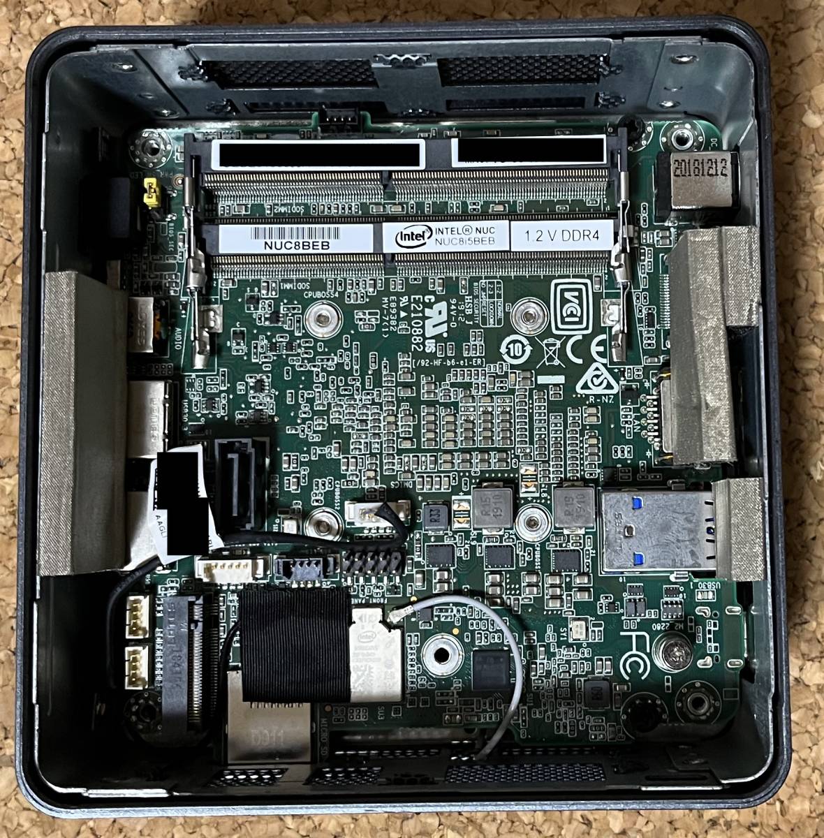 使用品 Intel NUC NUC8i5BEH ジャンク 使用品 Intel NUC NUC8i5BEH