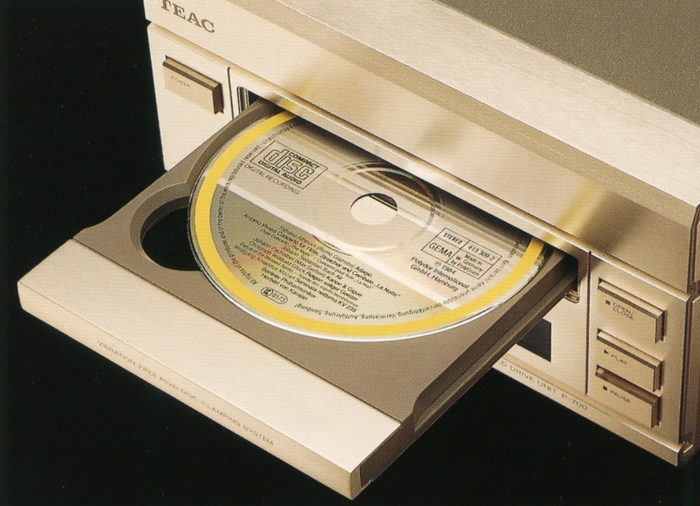 TEAC P-700 Specifications Teac