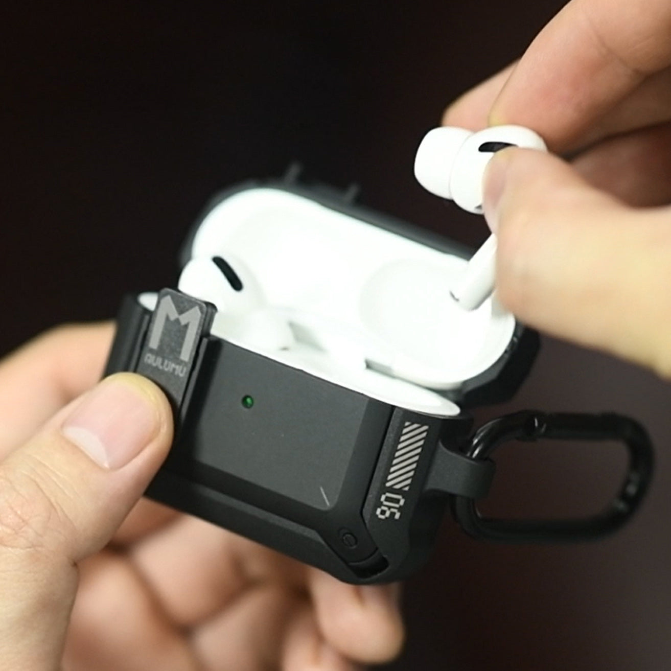 AULUMU A19 AirPods Pro Case with Lock & Keychain