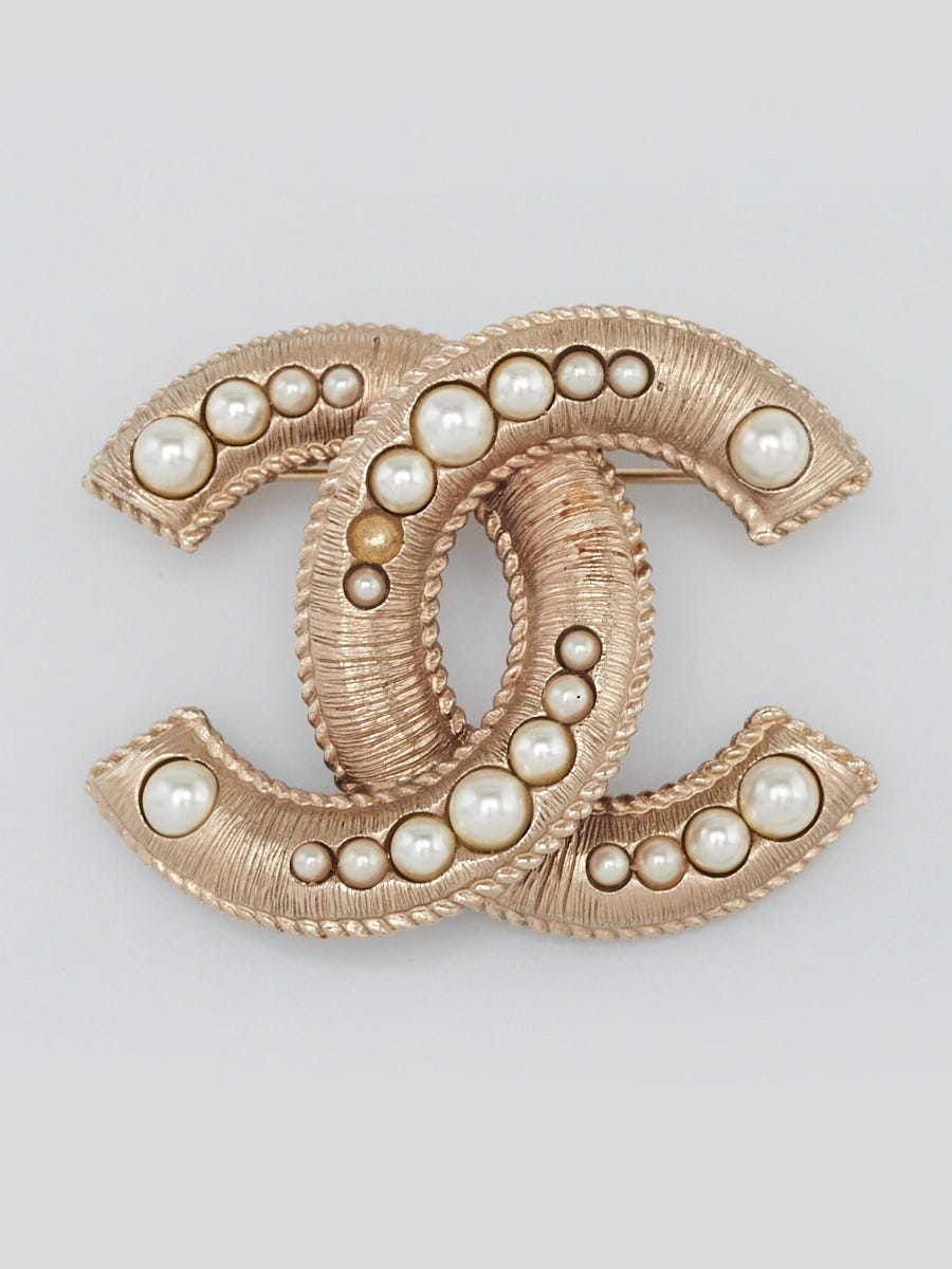 Chanel Gold and Faux Pearl Textured CC Brooch | Yoogi's Closet
