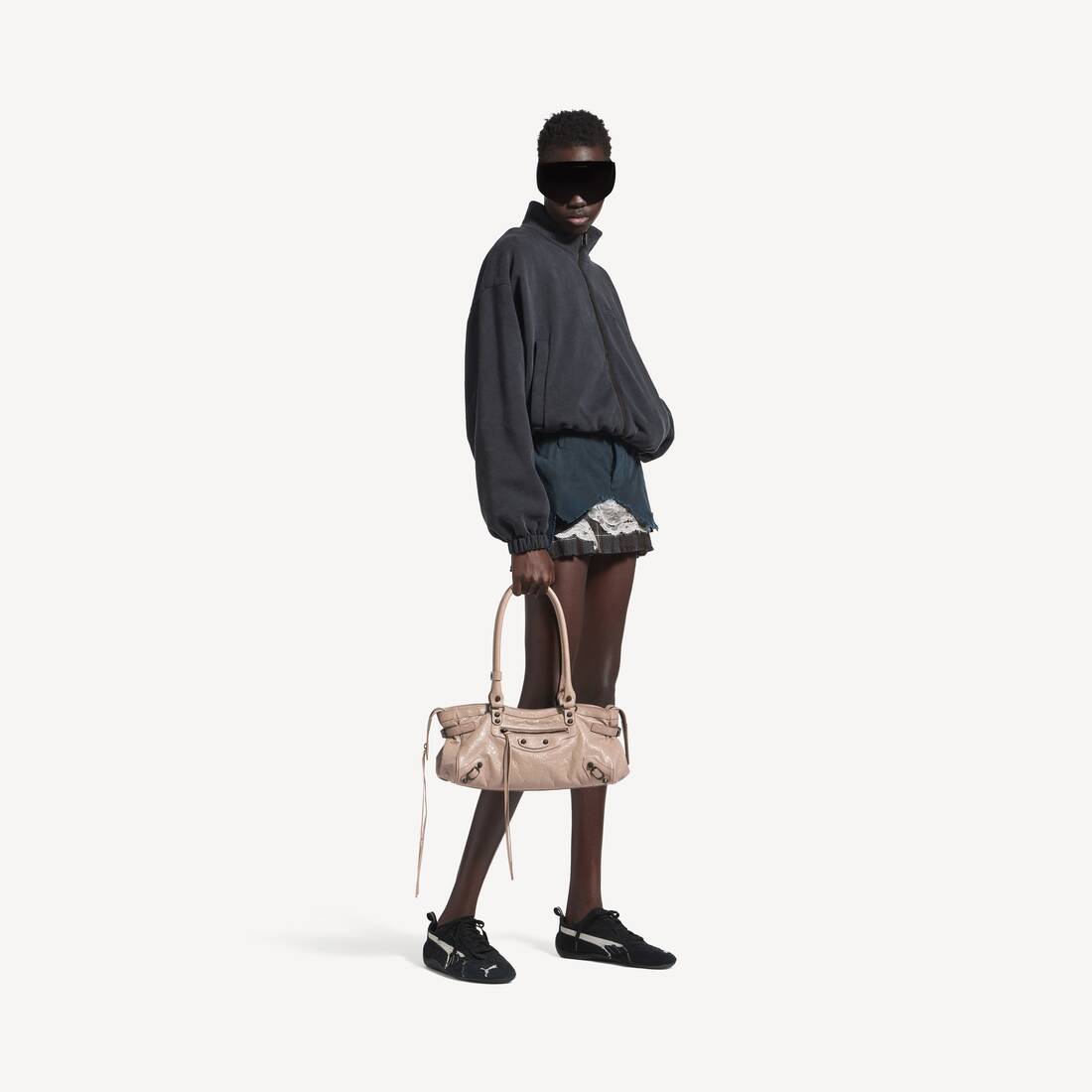 Women's Le City Bag East-west in Sesame | Balenciaga AU