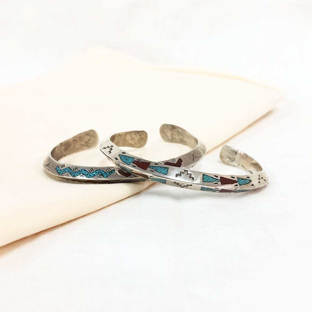 INDIAN JEWELRY(インディアンジュエリー)】Navajo Tip Inlay Bnagle by
