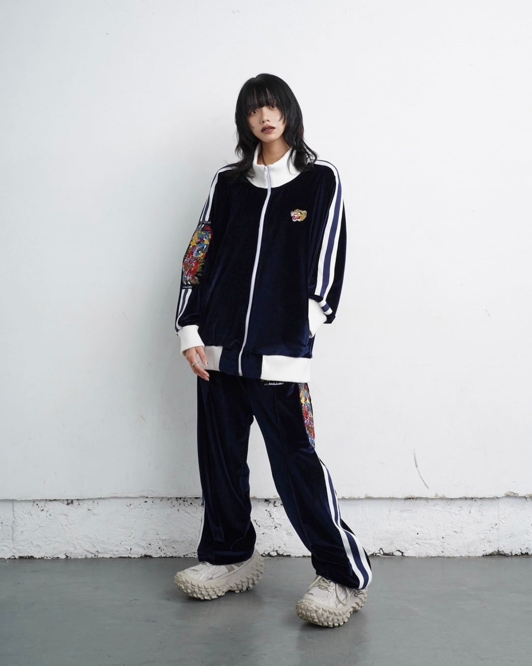 Velor drg track jacket | チュウカタベタイ