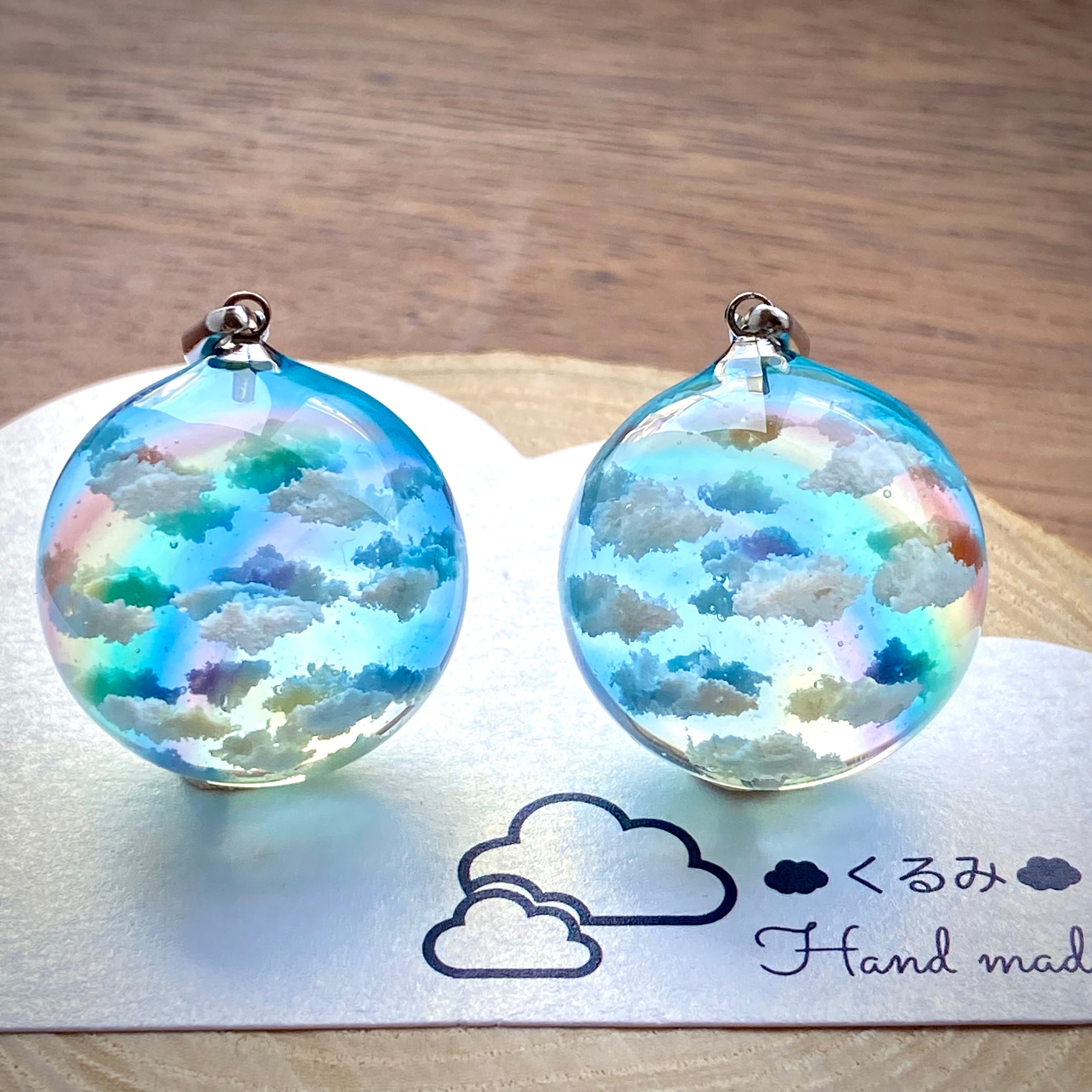 半球の雲レジン 虹の空 バチカン付 F | くるみ☆Hand made☆