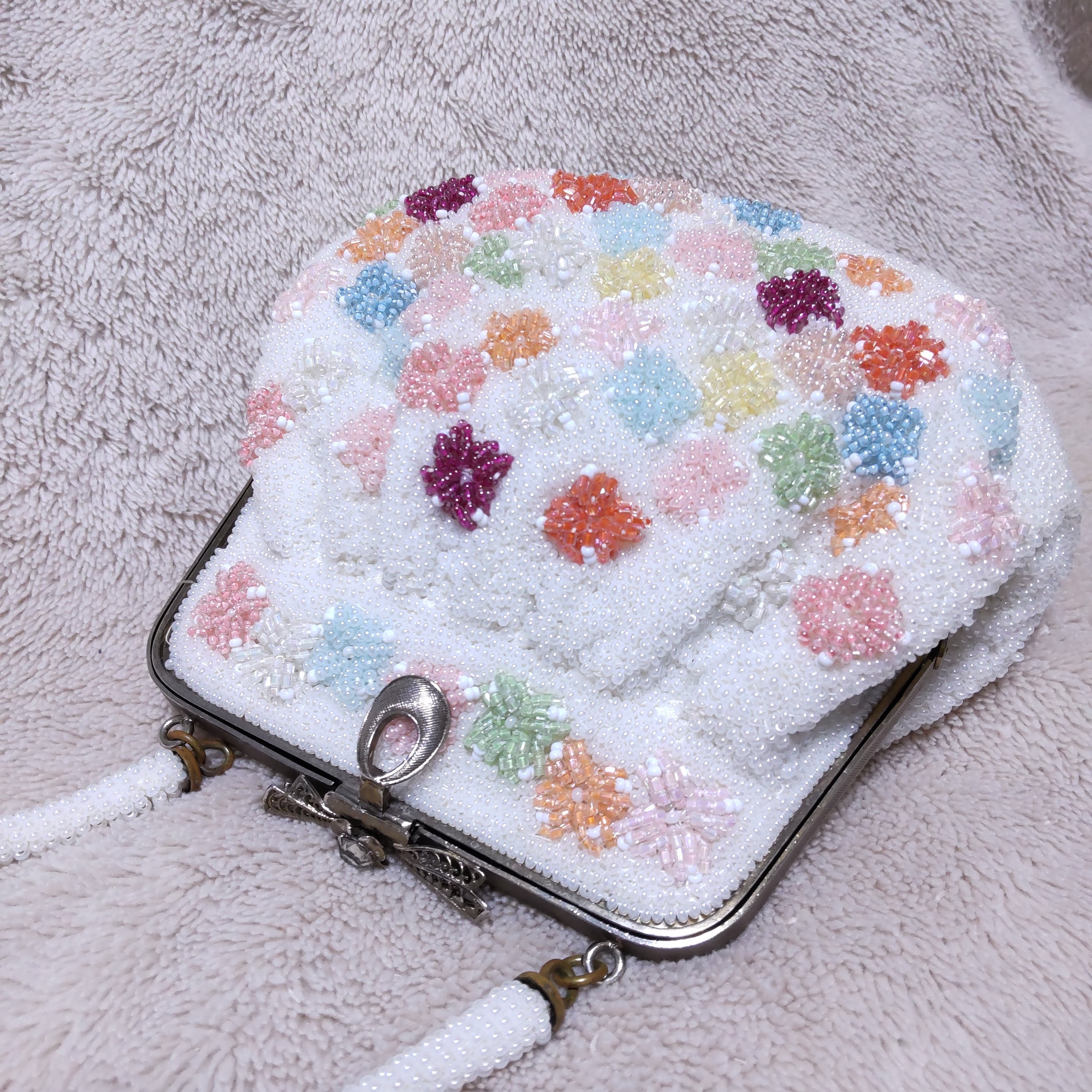 ビーズバッグ ハンドバッグ がま口 ビーズ刺繍 花柄 カラフル 和装