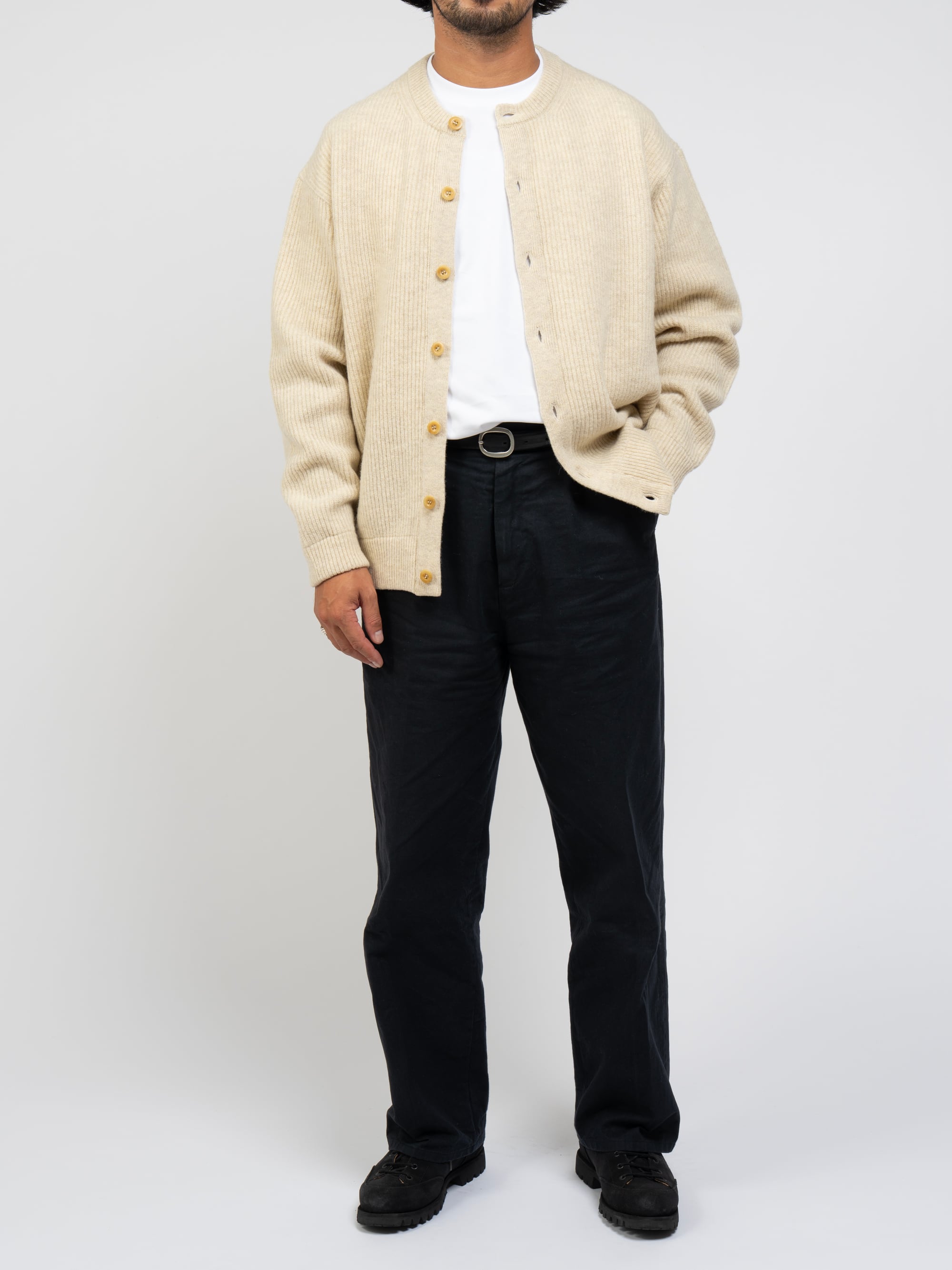 Super Comeback Lamb Wool Crew Neck Cardigan (beige) | OVY