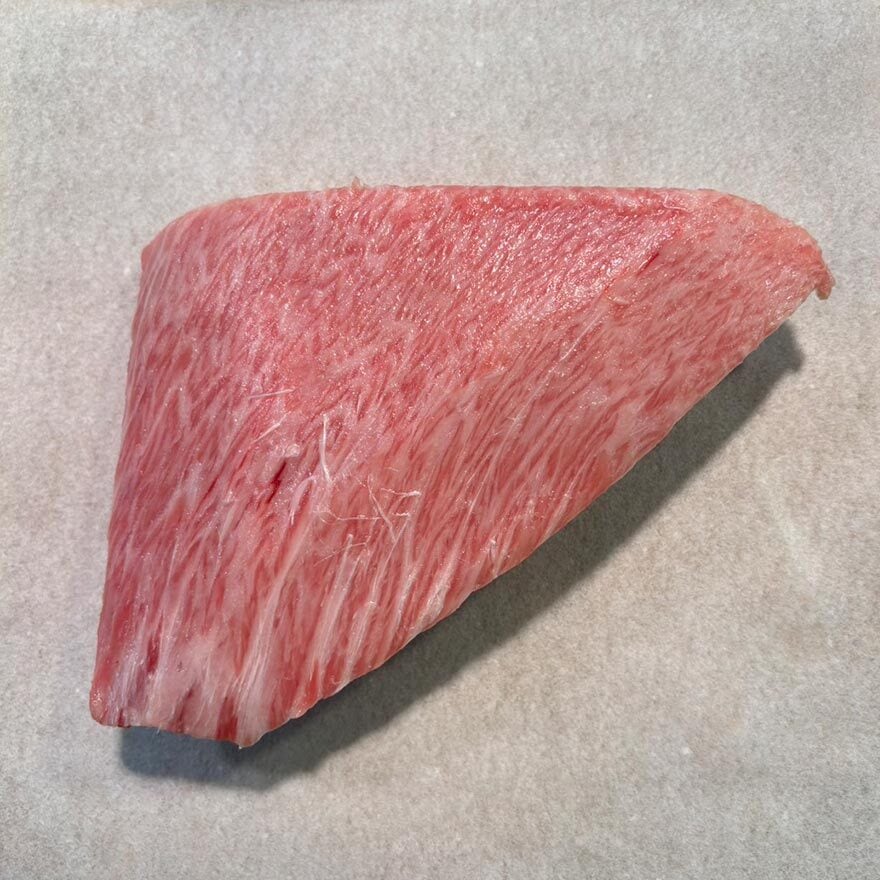 まぐろ専門卸大伸】天然本まぐろのカマトロ 2kg（冷凍） | へんおじの
