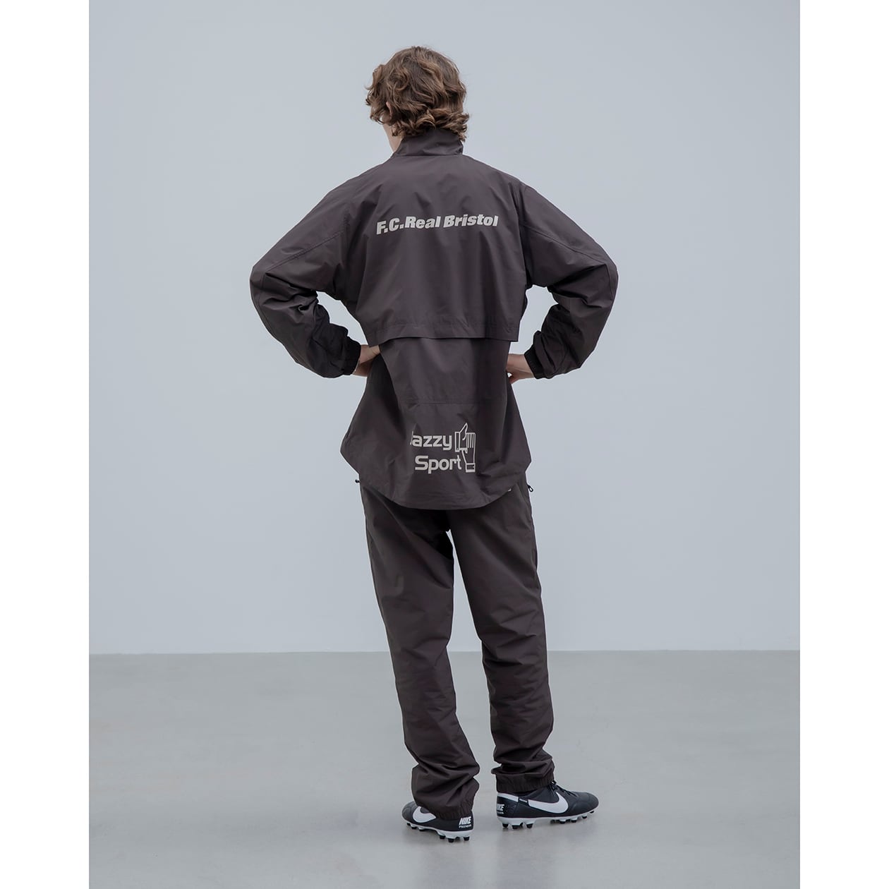 F.C. Real Bristol】Soph. // Jazzy Sport - Long Taiil Warm Up