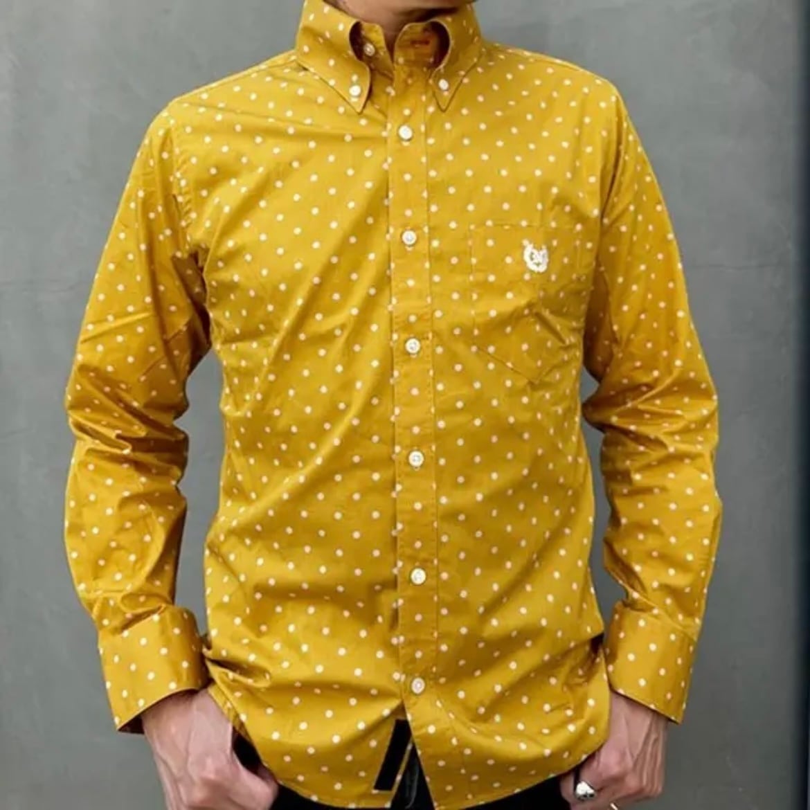 never trust ポルカドット 長袖 BDシャツ Mustard | fabchic ファブシック