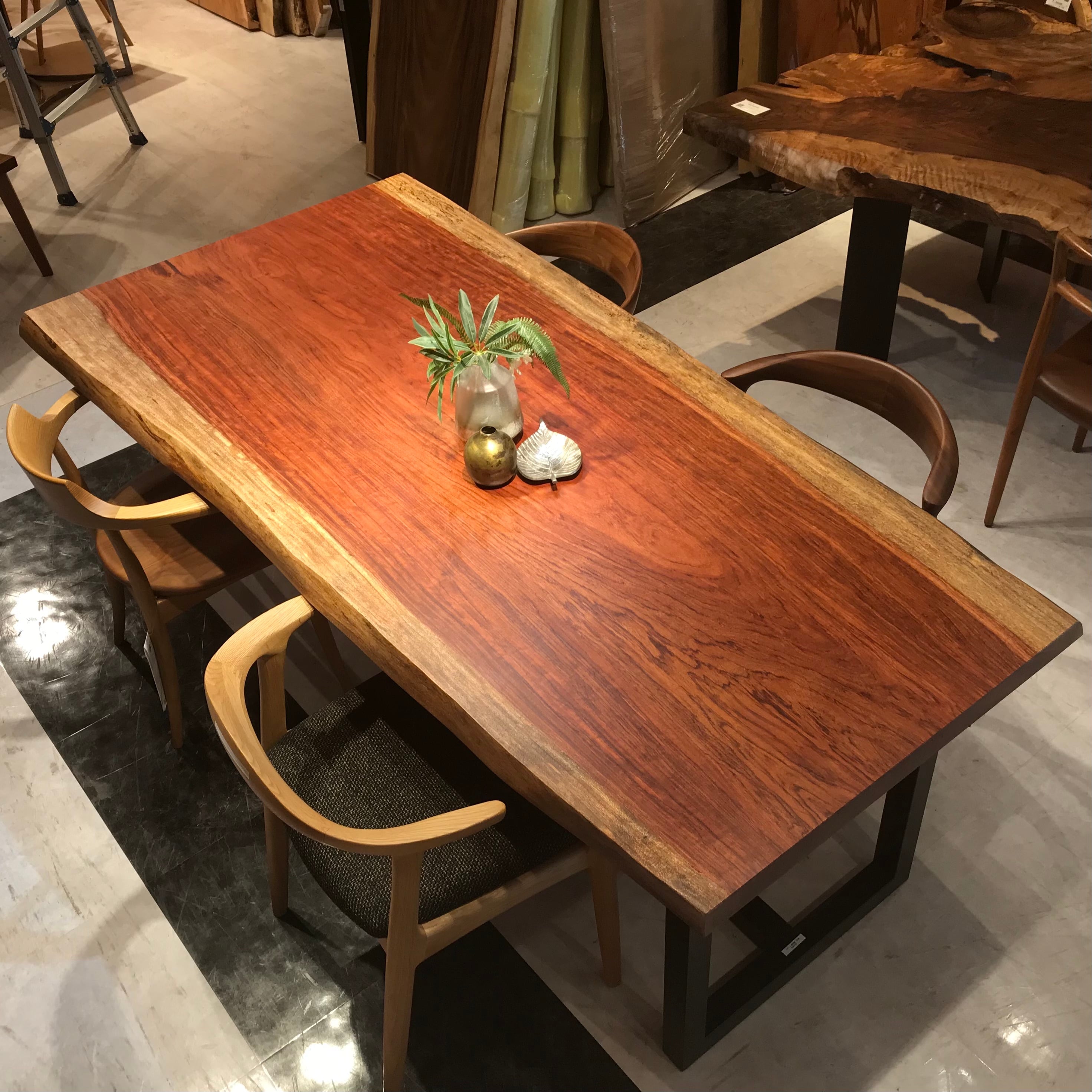 ブビンガ 一枚板 | 千年家具 - 一枚板 テーブル専門店