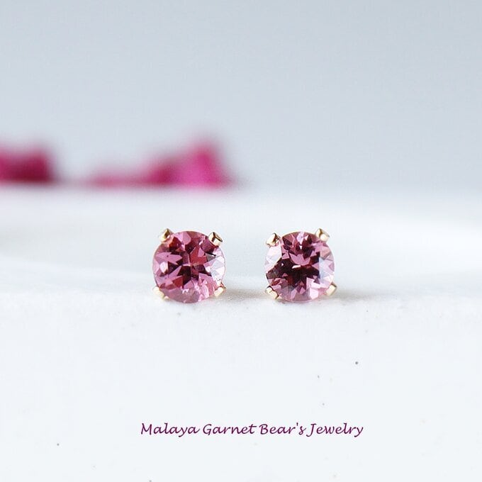 再入荷｜希少！マラヤガーネットのひと粒ピアス 4mm｜選べるピアス金具