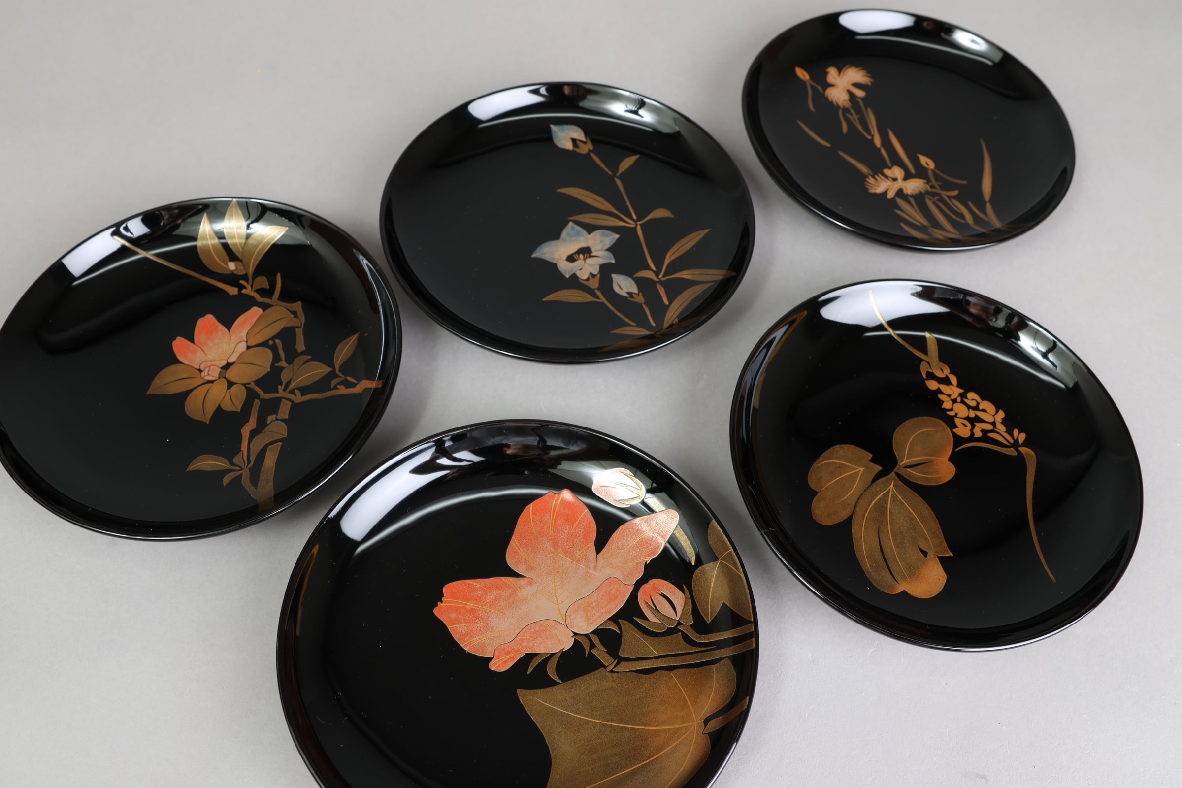 輪島塗 図替 草花蒔絵 菓子皿 銘々皿 五枚組 共箱 | (有)新原美術