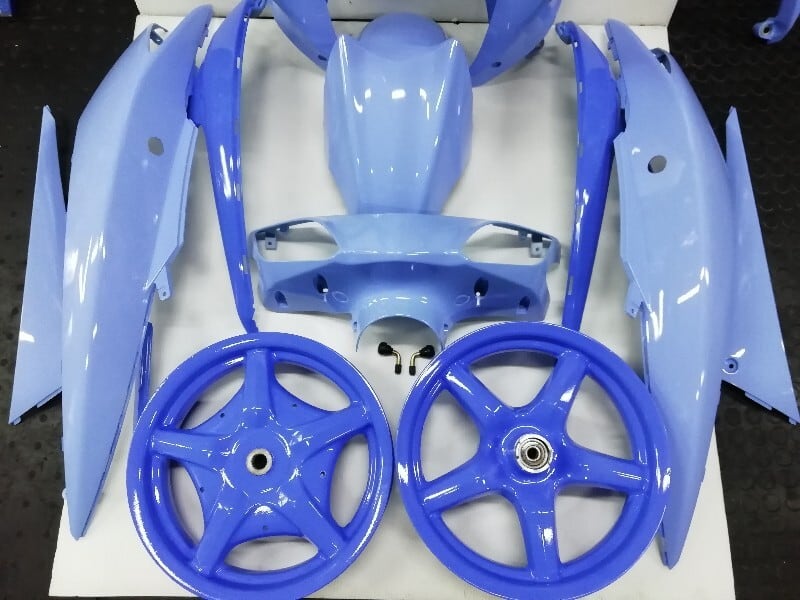 シグナスX(3型) TECH21 カスタムペイント済み 外装&ホイールセット