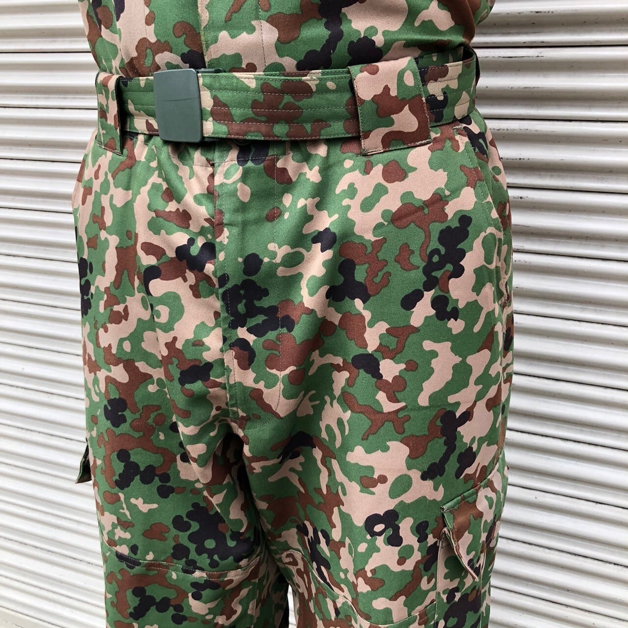 貴重 陸上自衛隊 陸自迷彩 カモフラ セットアップ キャップ ベルト 4点